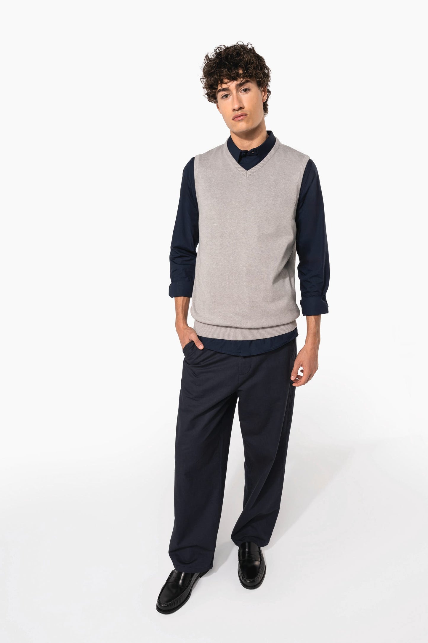 K969 - Maglione uomo smanicato scollo a V