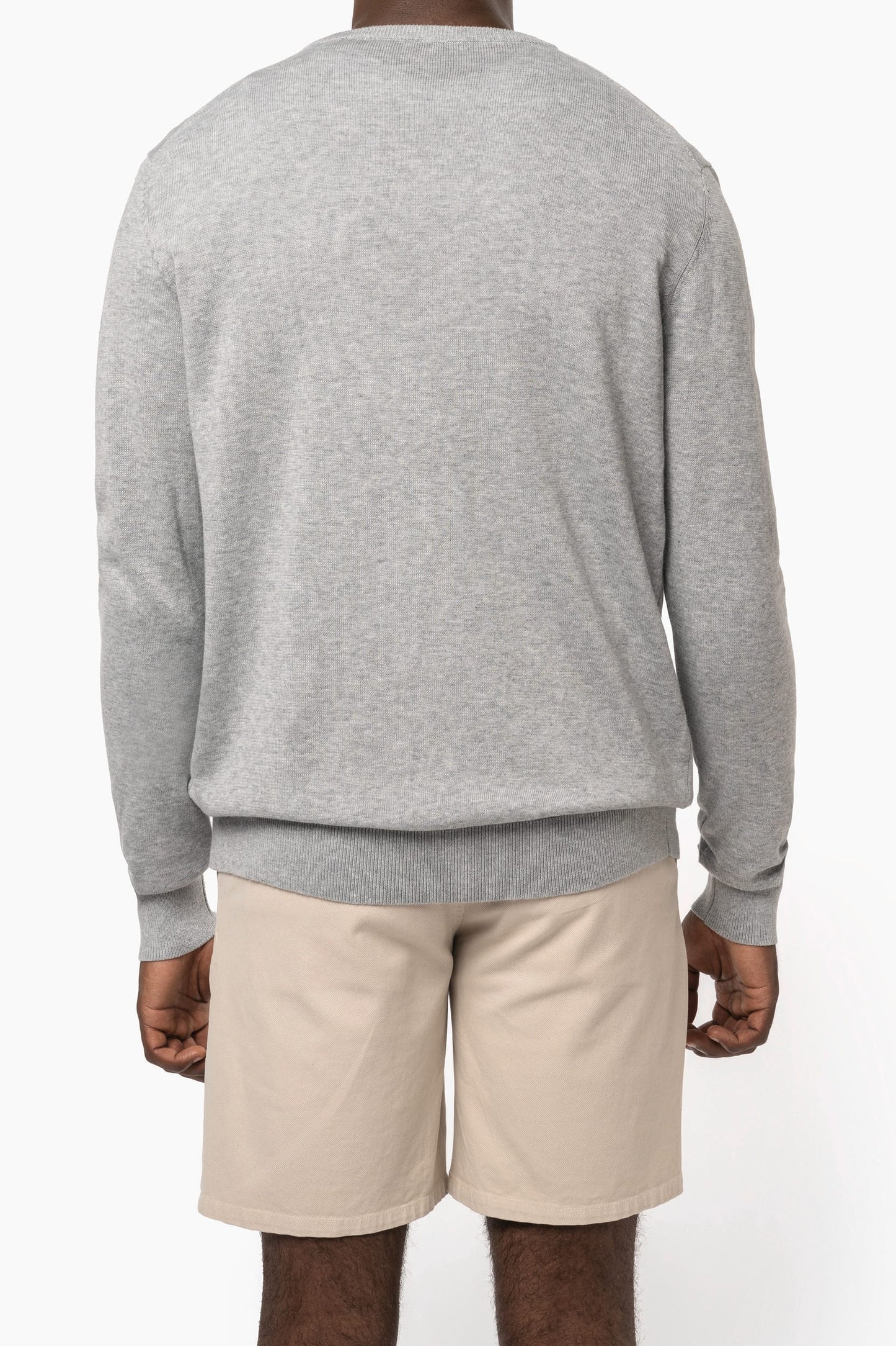 K980 - Pullover uomo con collo a V ecosostenibile