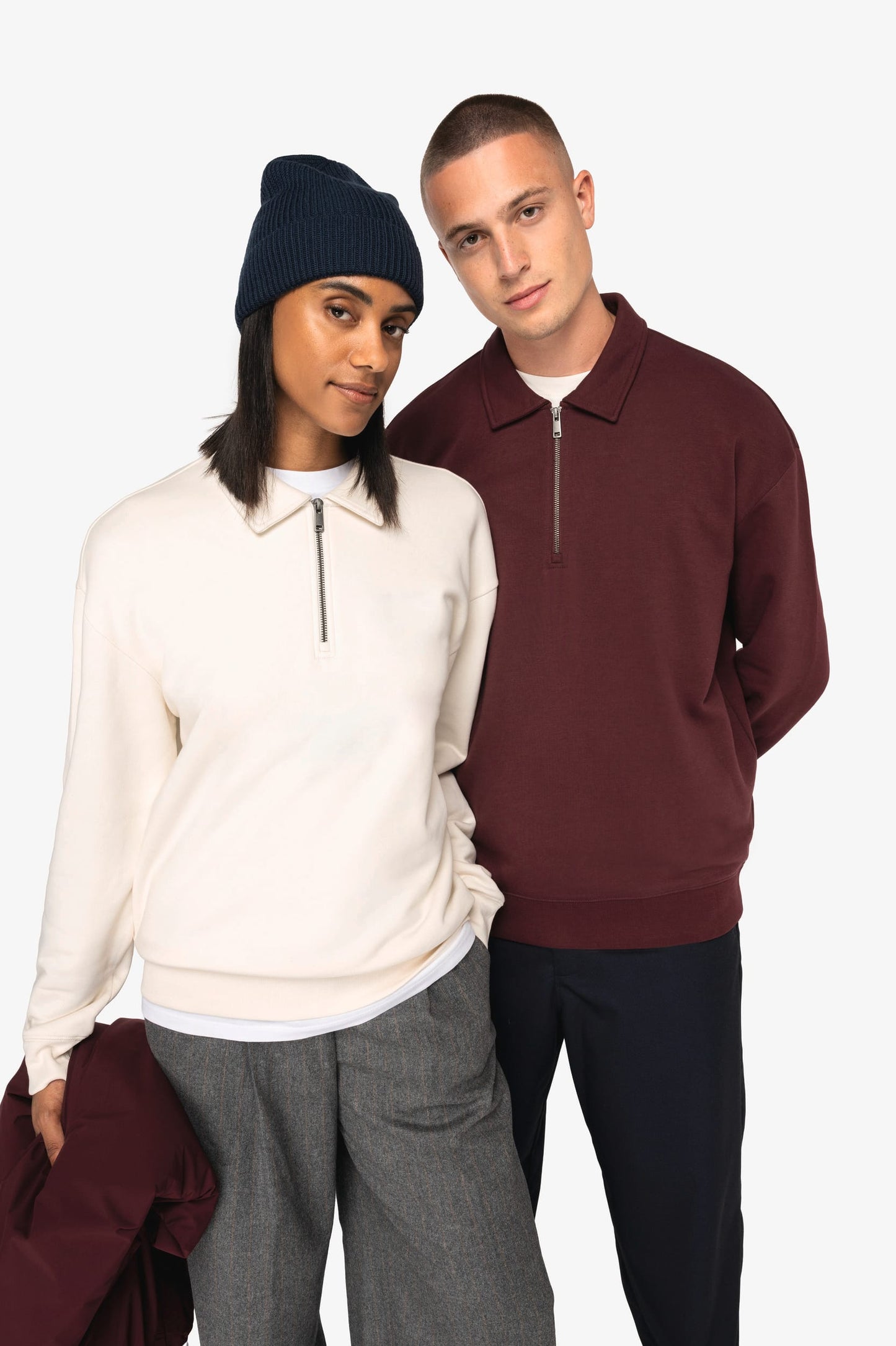 Felpa unisex ecosostenibile 1/4 zip con collo a polo e spalle spioventi (NS432)