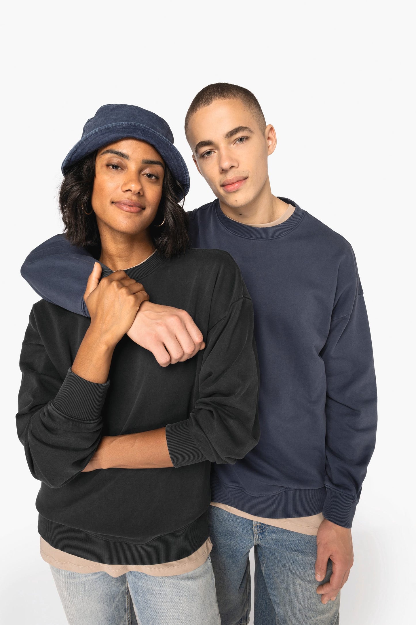 Felpa girocollo unisex ecosostenibile slavata vintage look oversize (NS447)
