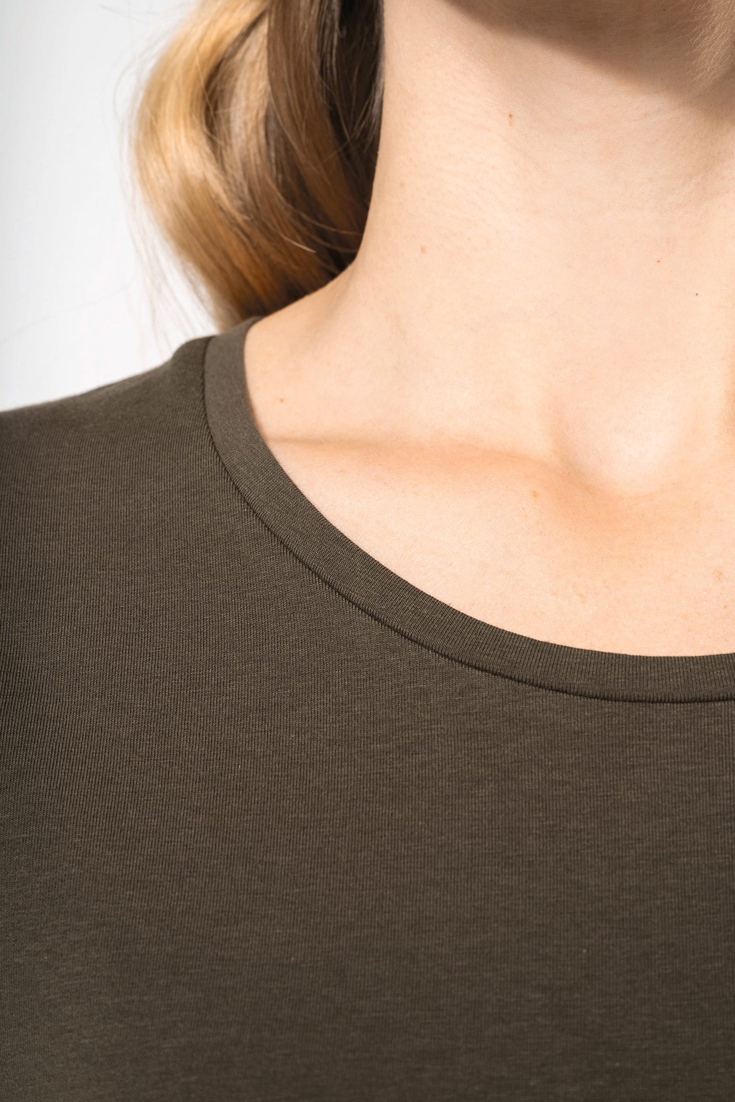 K3013 - T-shirt donna maniche corte girocollo<br/>