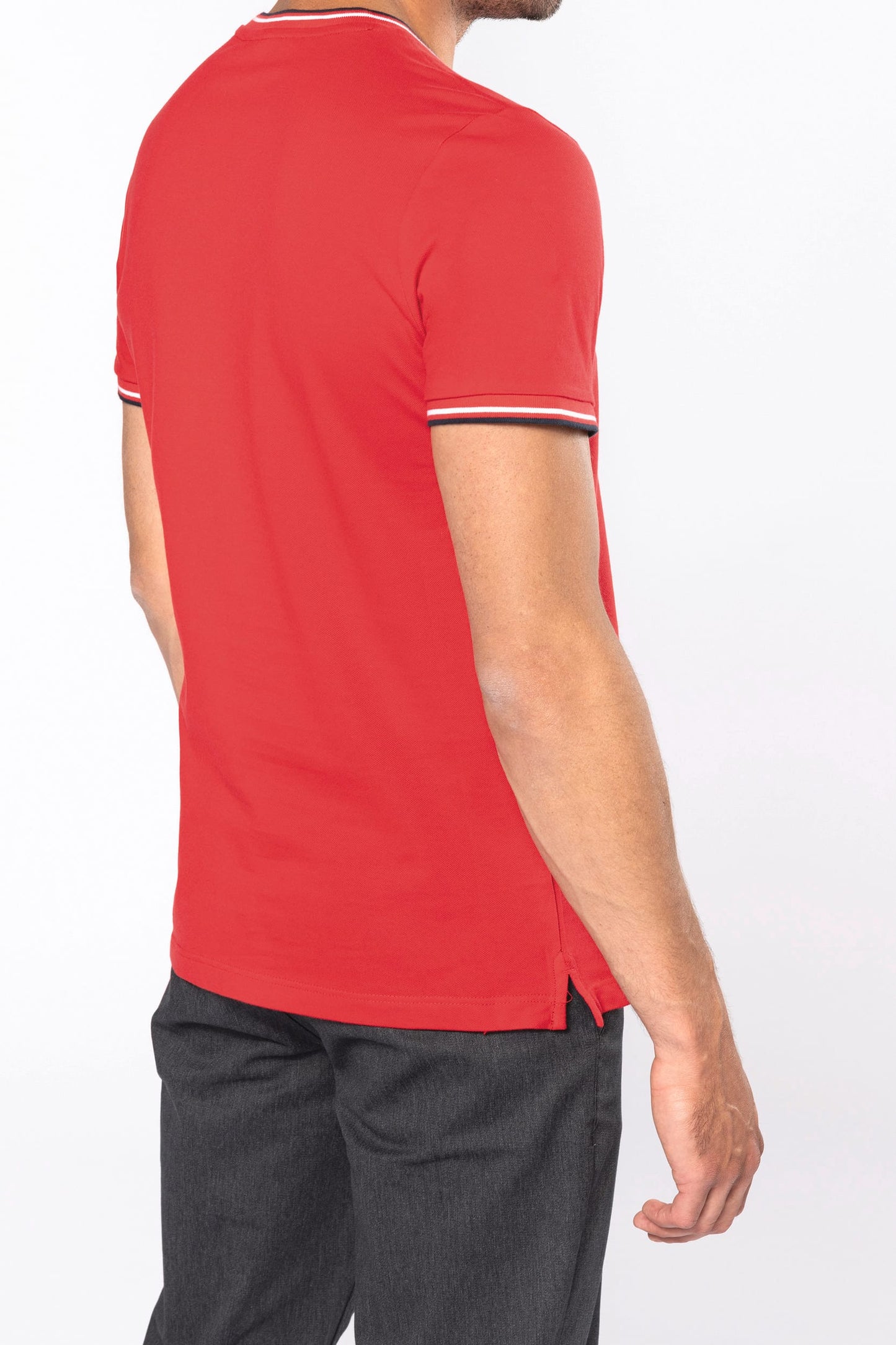K374 - T-shirt piqué uomo scollo a V