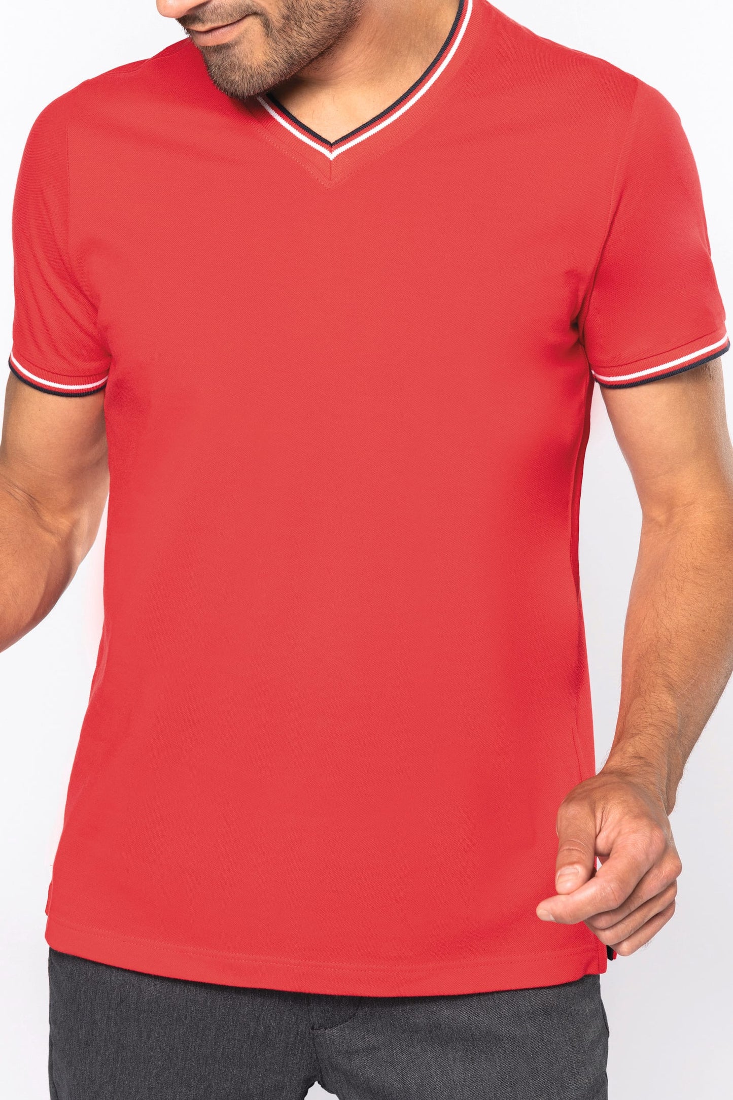 K374 - T-shirt piqué uomo scollo a V
