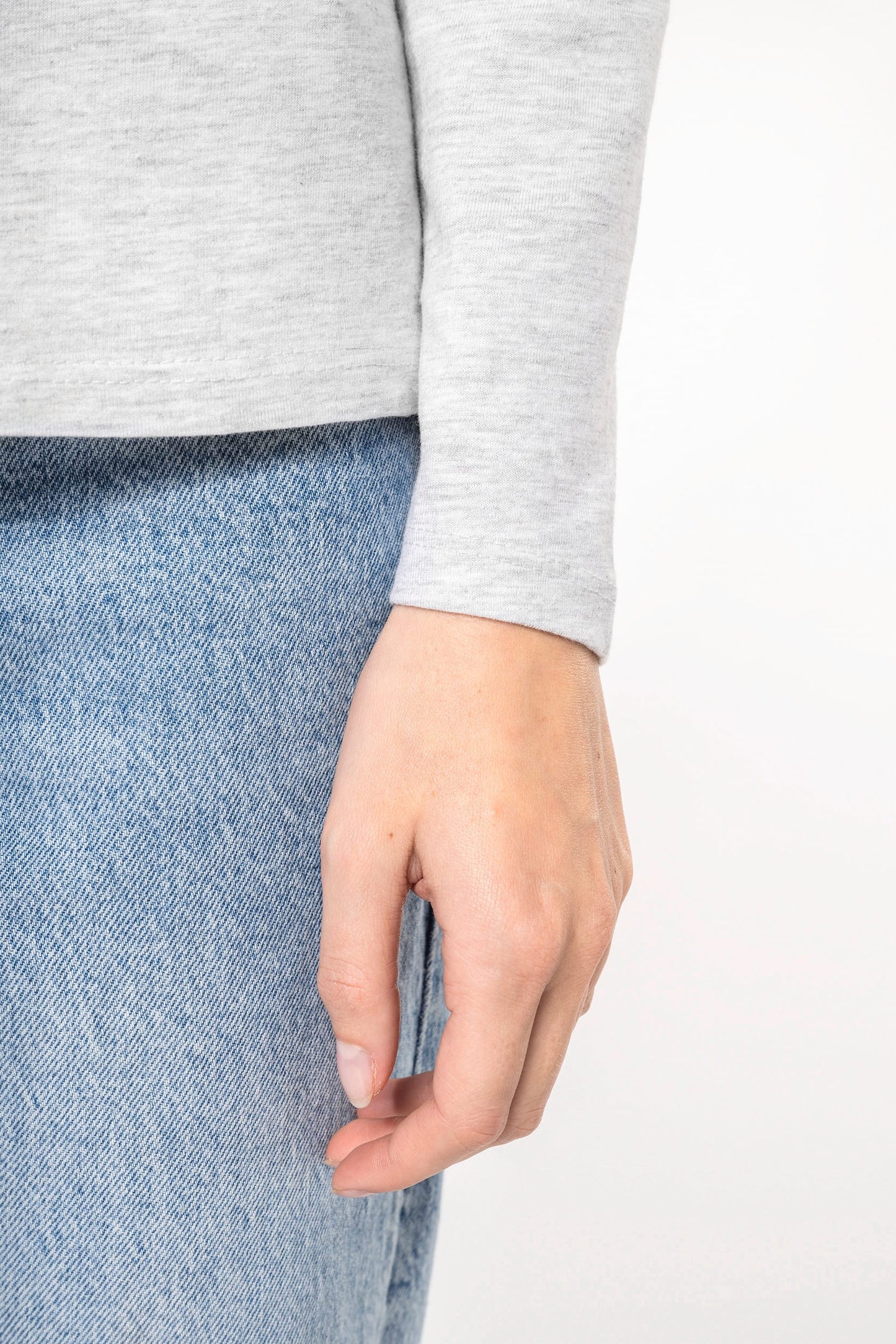K383 - T-shirt donna manica lunga girocollo