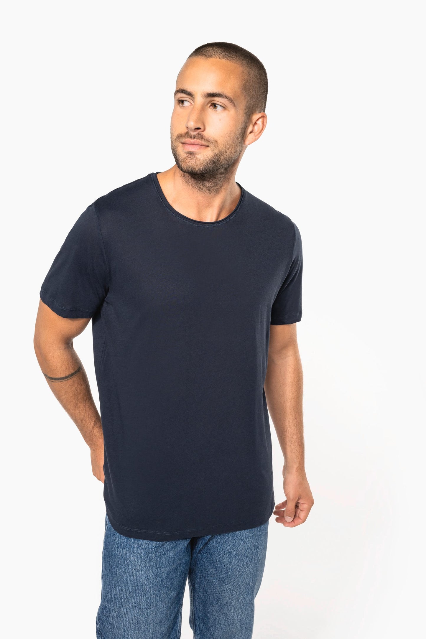 K398C - T-shirt bio maniche corte e collo con bordi a taglio vivo