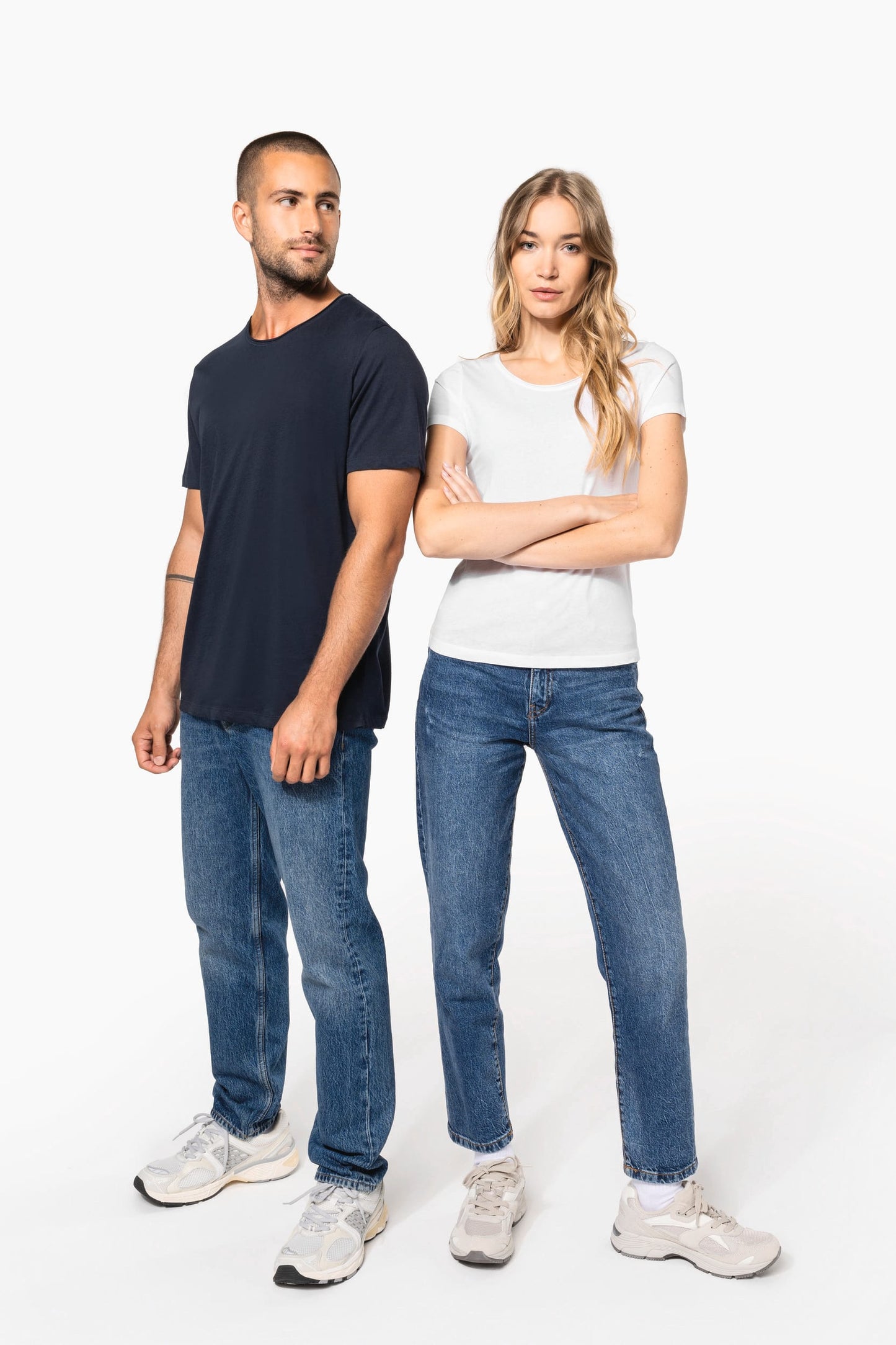 K398C - T-shirt bio maniche corte e collo con bordi a taglio vivo