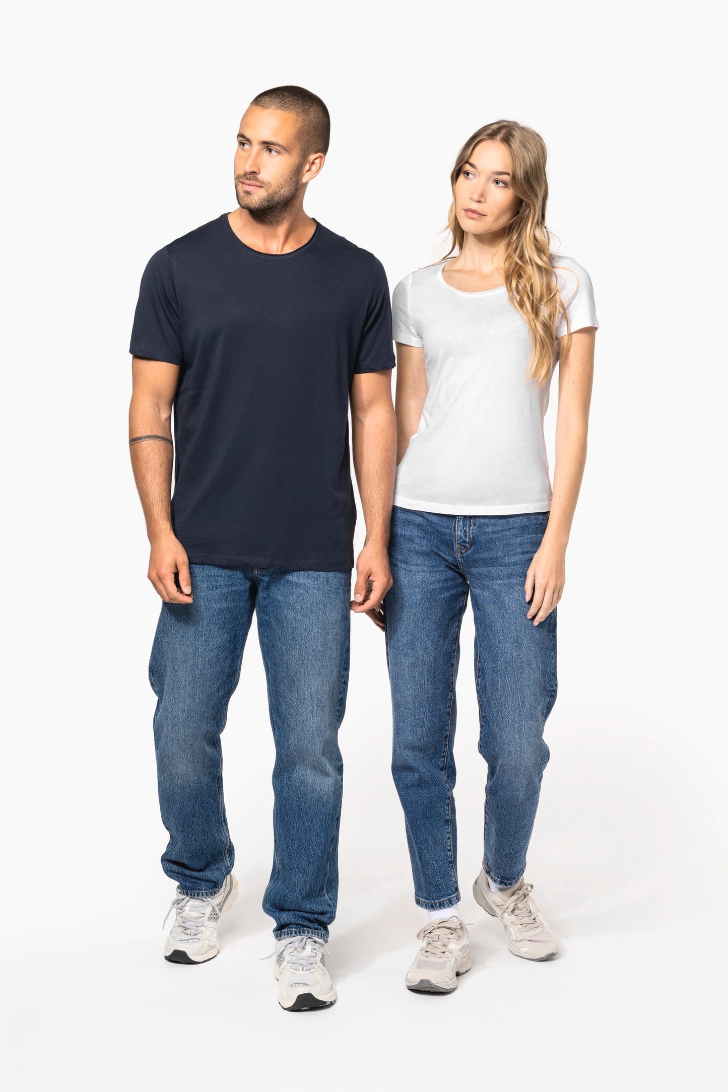K398C - T-shirt bio maniche corte e collo con bordi a taglio vivo