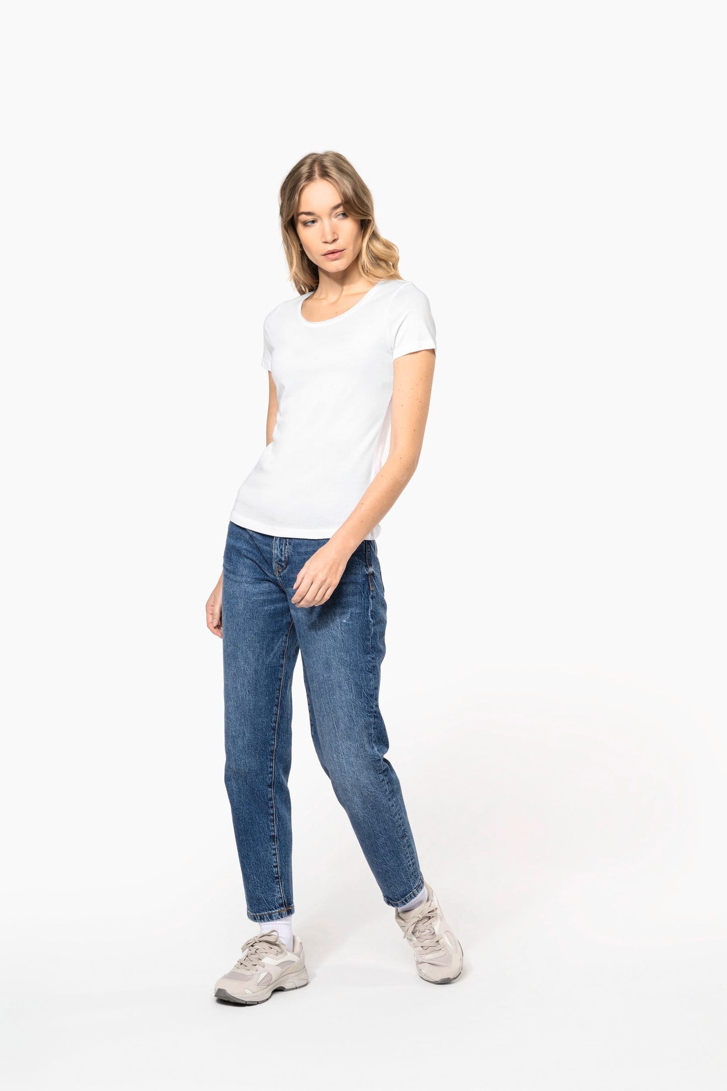 K399 - T-shirt bio donna maniche corte e collo con bordi a taglio vivo