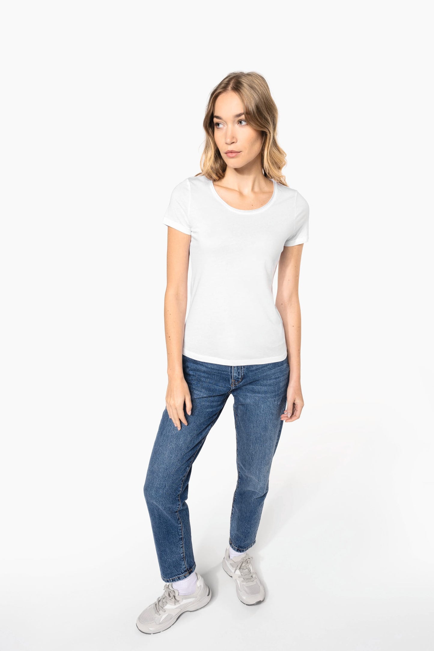 K399 - T-shirt bio donna maniche corte e collo con bordi a taglio vivo