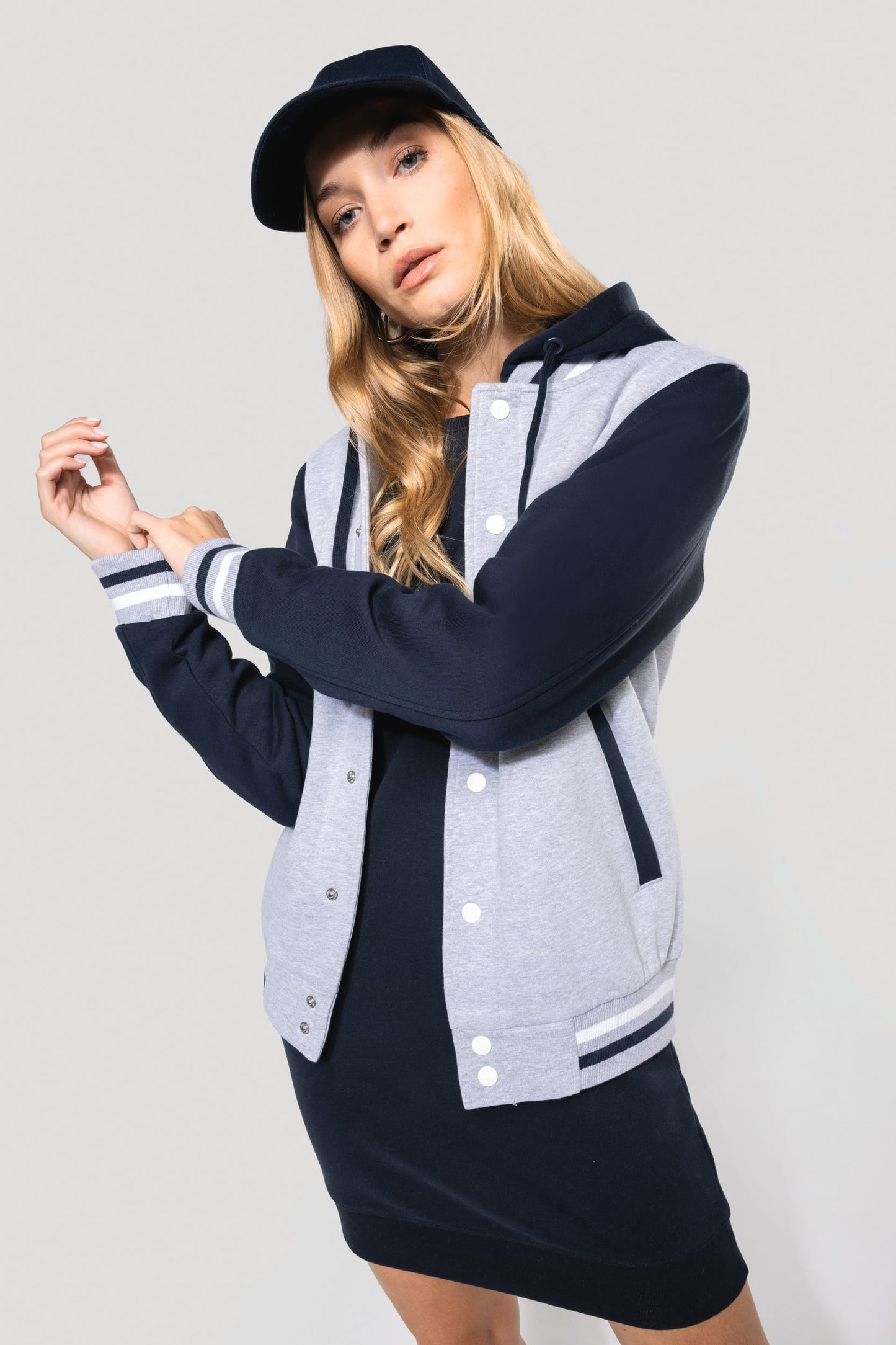 K4003 - Giubbotto Teddy unisex con cappuccio<br/>