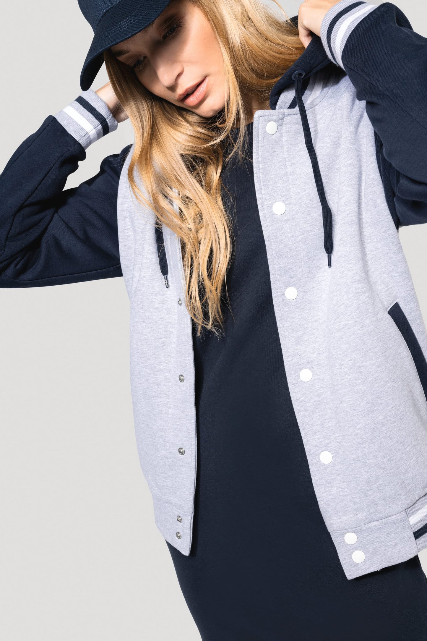 K4003 - Giubbotto Teddy unisex con cappuccio<br/>