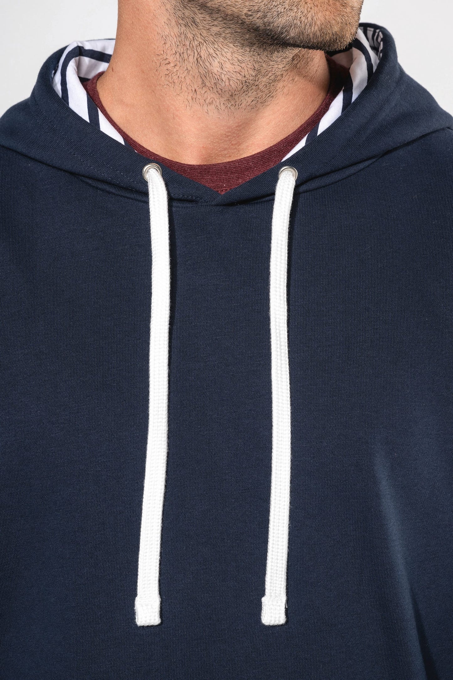 K4013 - Felpa unisex con cappuccio a contrasto con motivi