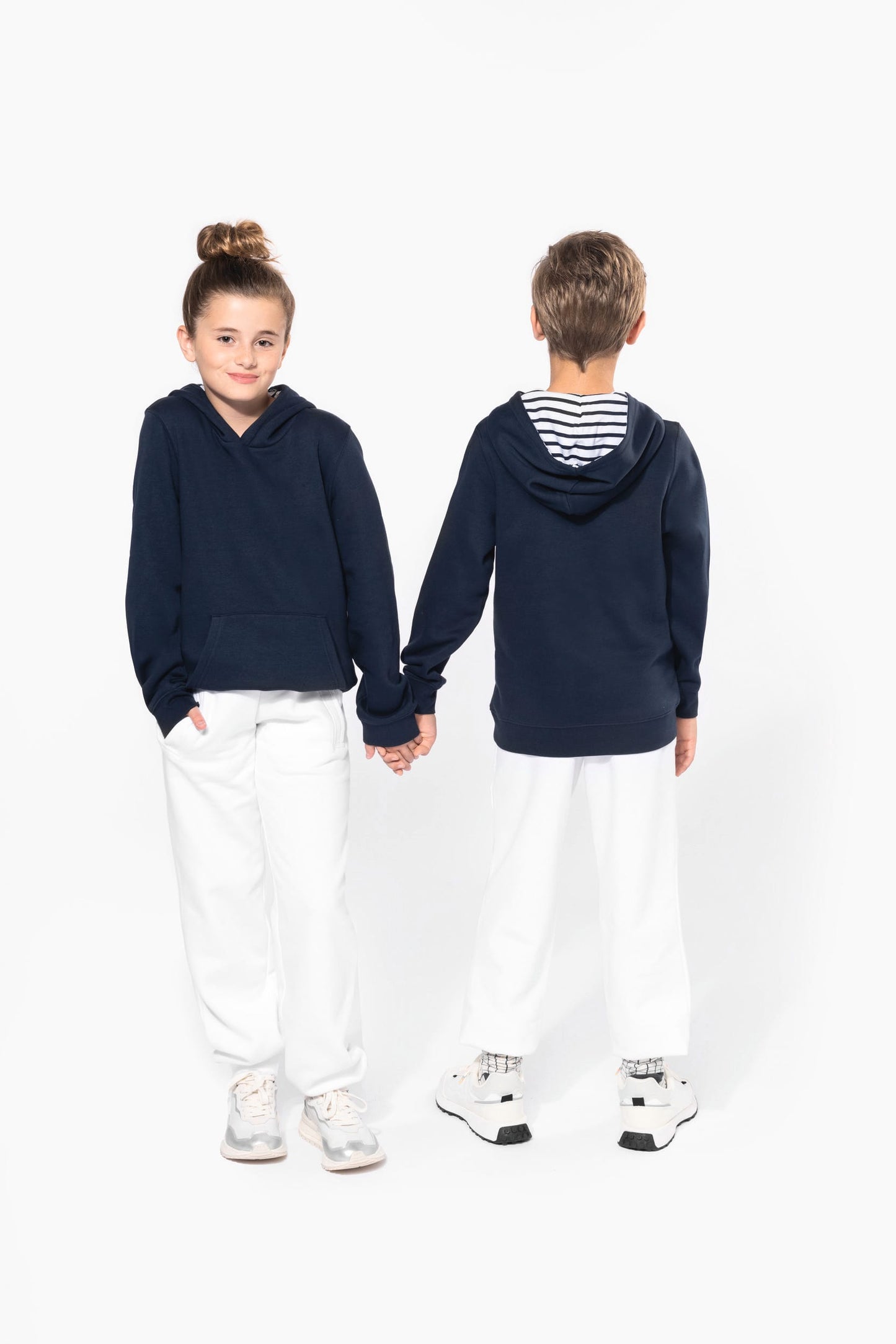 K4014 - Felpa bambino unisex con cappuccio a contrasto con motivi