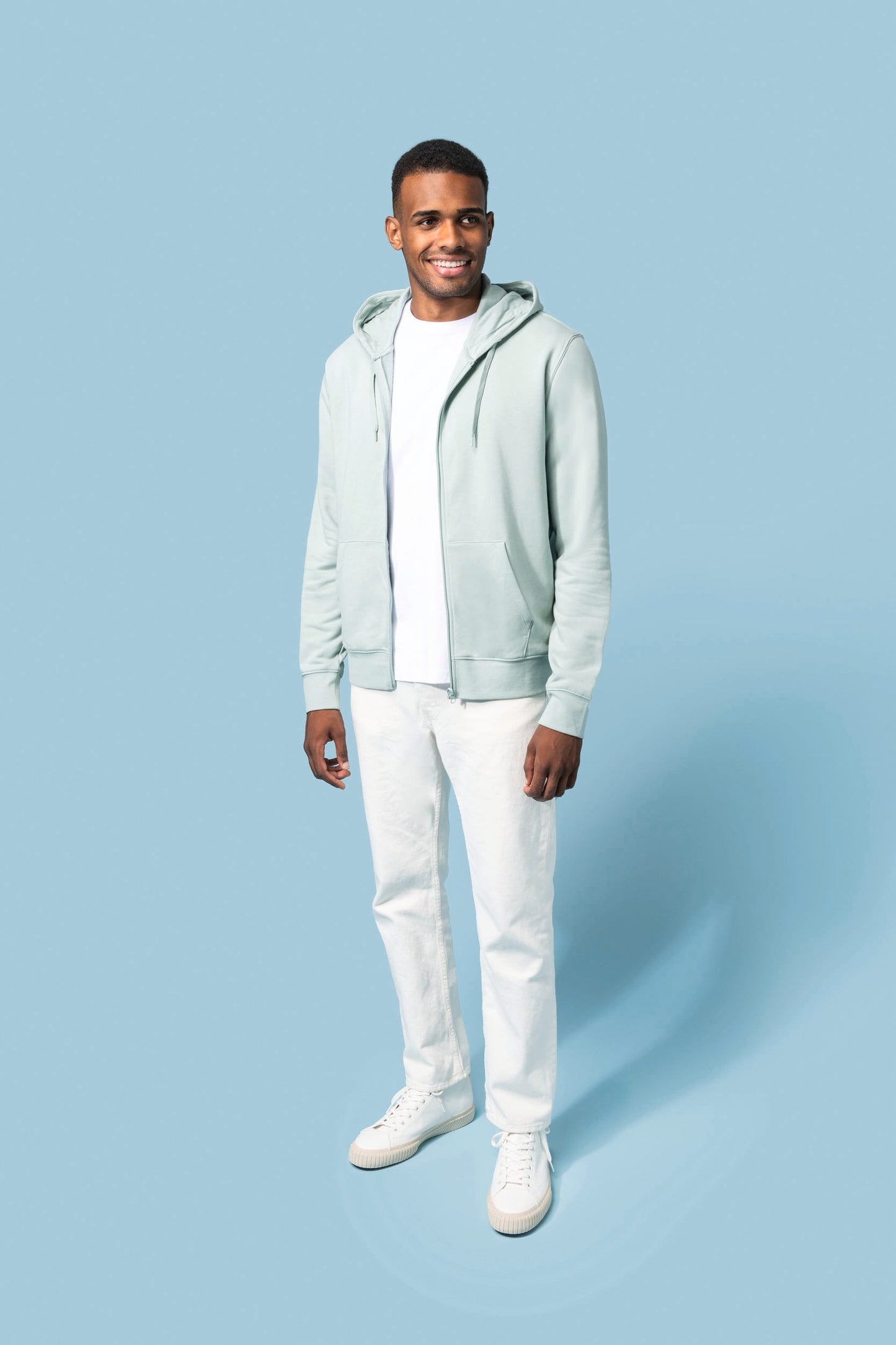 K4030 - Felpa eco-sostenibile uomo con cappuccio e zip