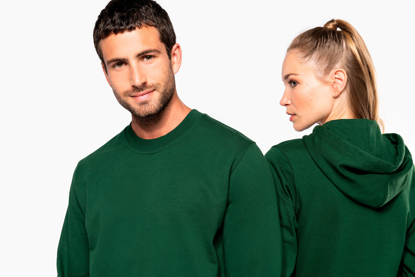 K4041 - Felpa in tessuto riciclato con cappuccio unisex