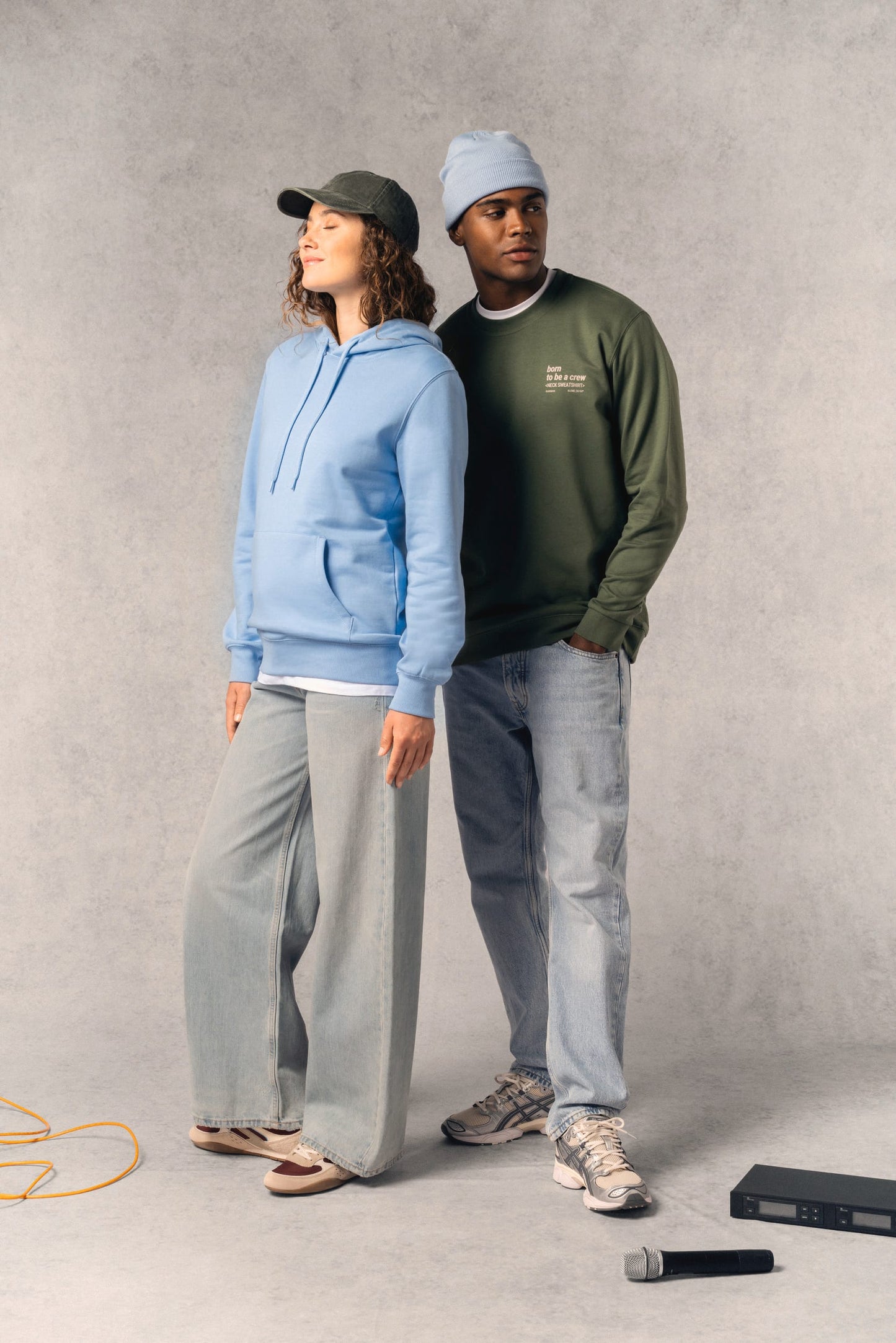 K4040A - Felpa unisex girocollo in tessuto riciclato