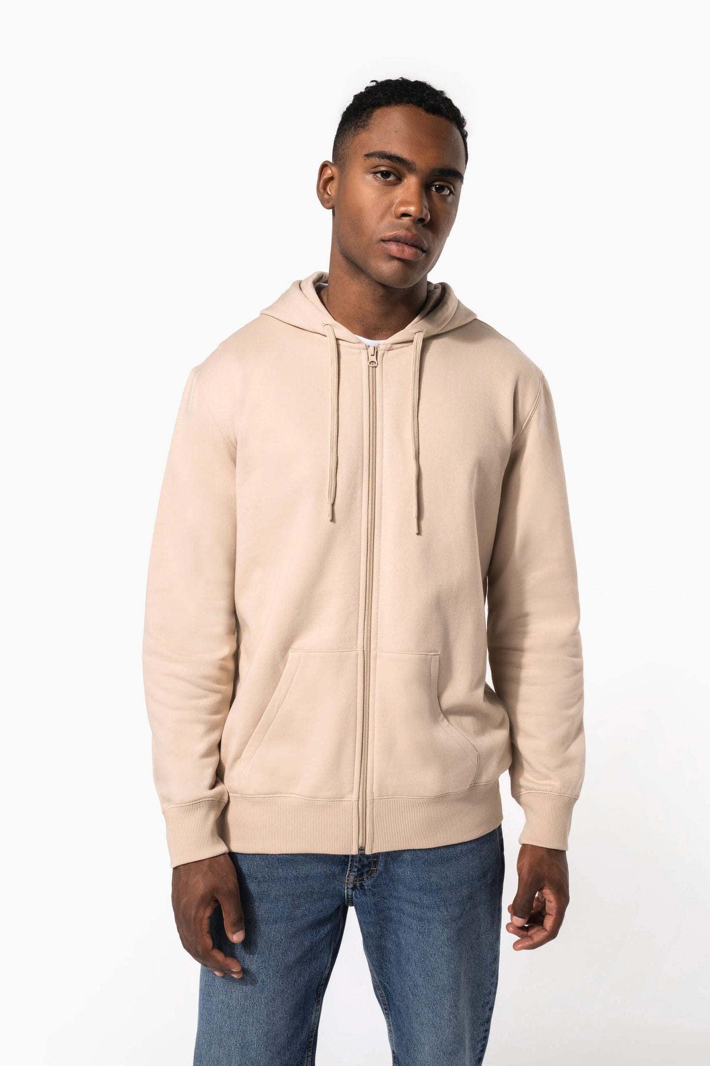 K4042 - Felpa in tessuto riciclato con zip e cappuccio unisex