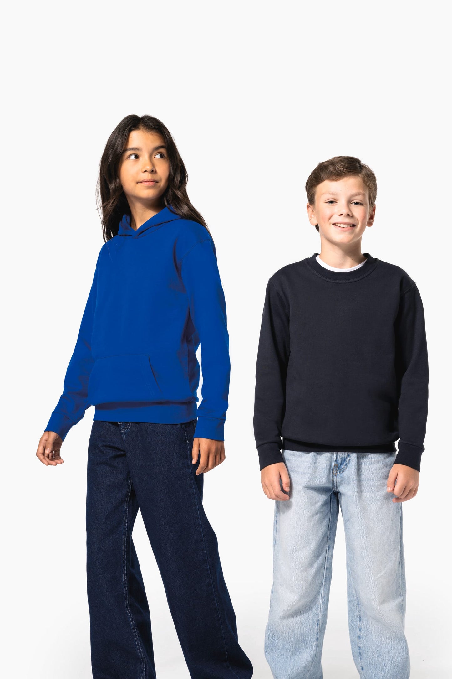 K4044 - Felpa in materiale riciclato con cappuccio bambino