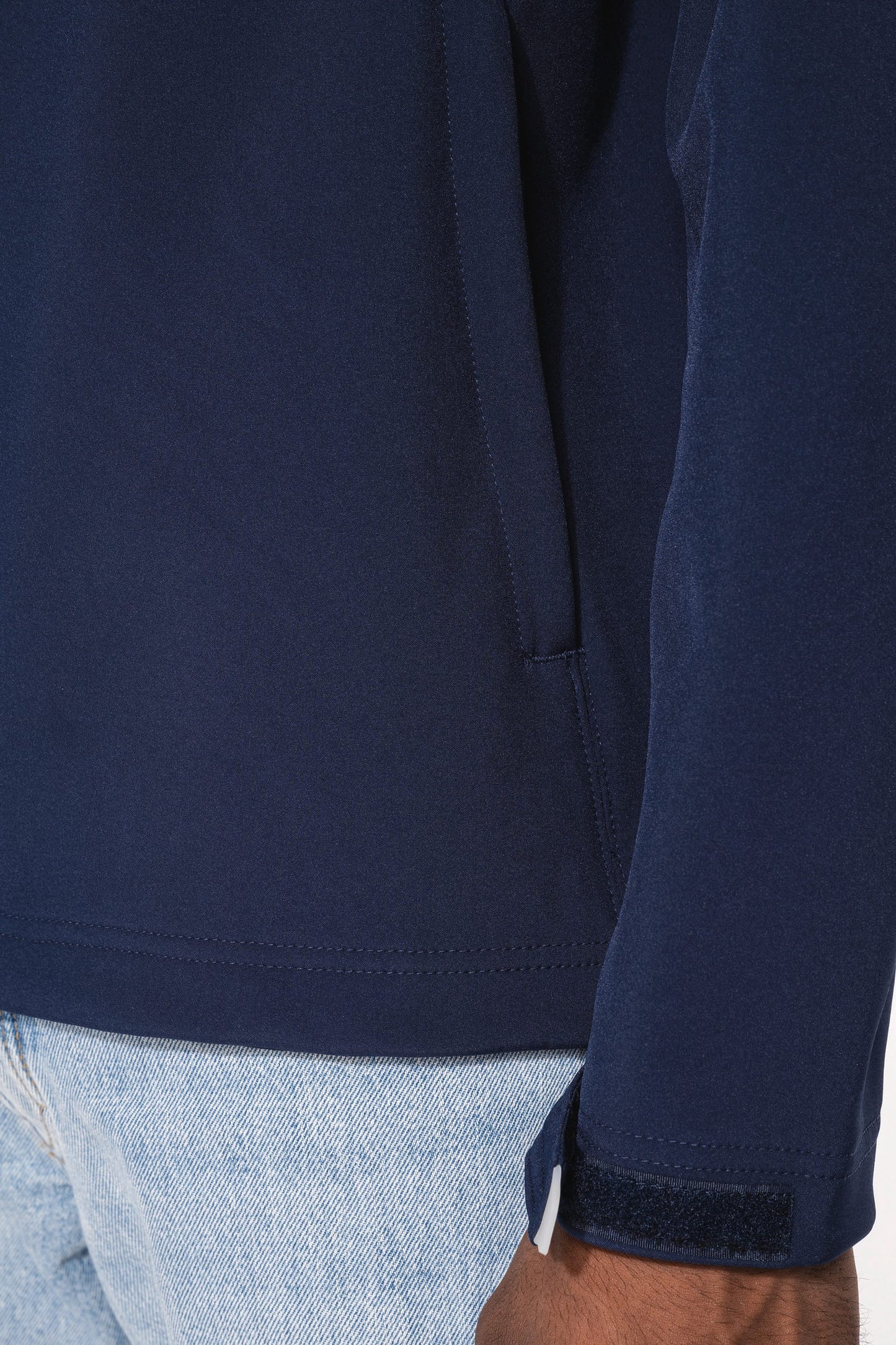 K413 - Giacca Softshell con cappuccio staccabile uomo