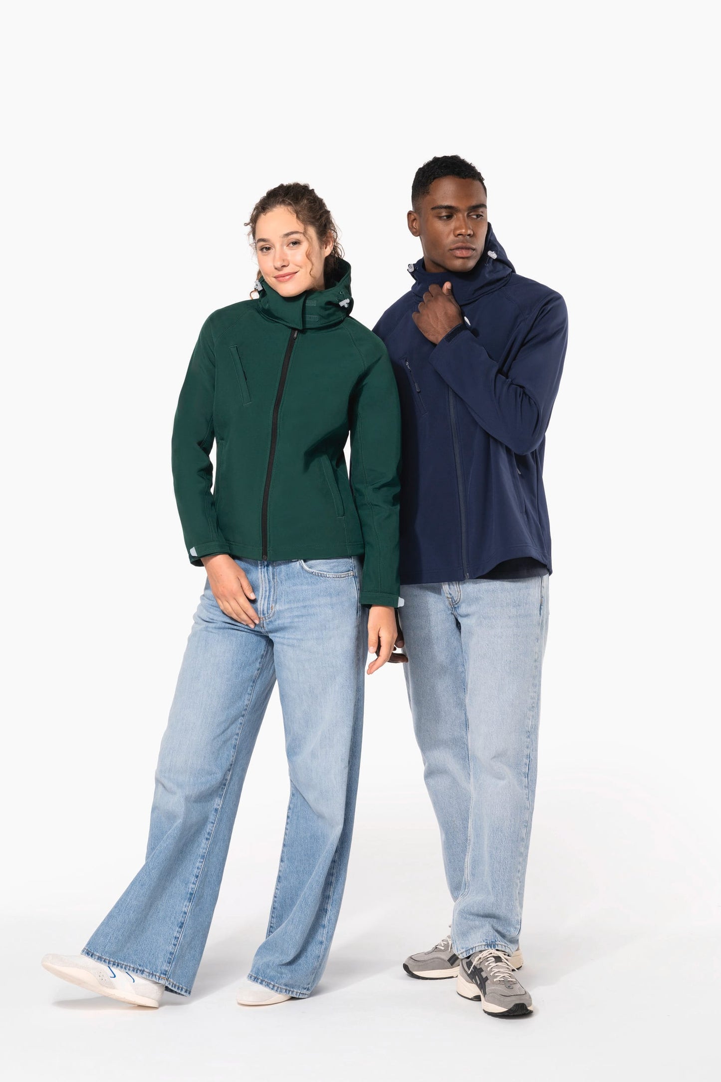 K414 - Giacca Softshell con cappuccio staccabile donna