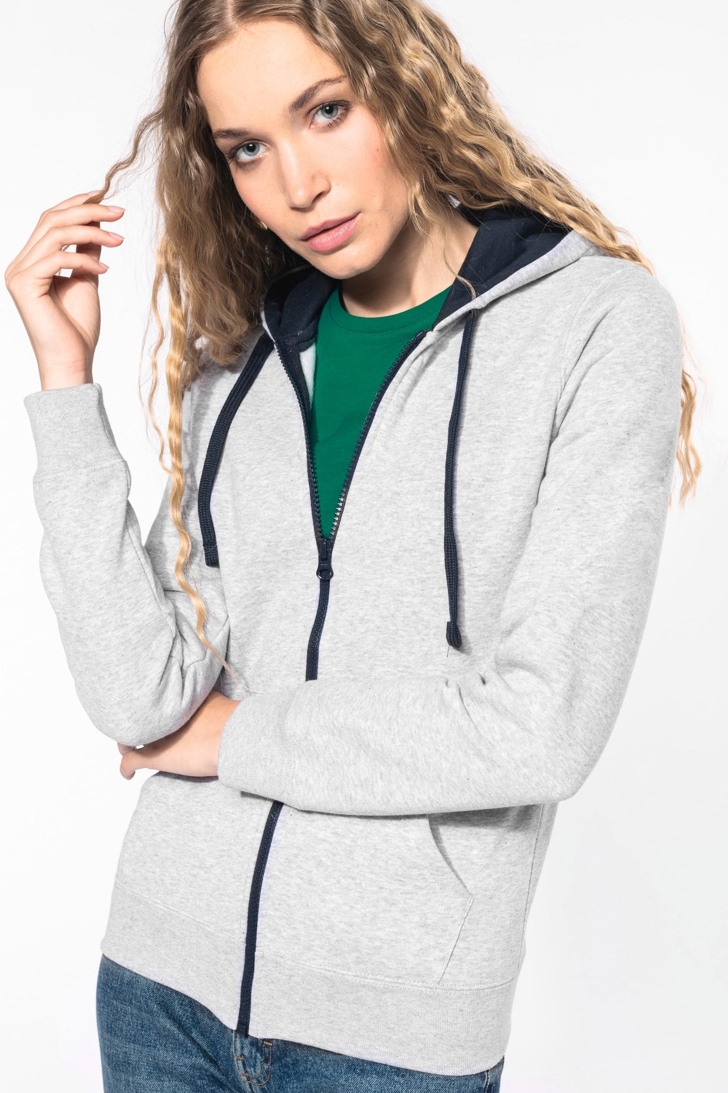 K467 - Felpa donna con cappuccio a contrasto full zip
