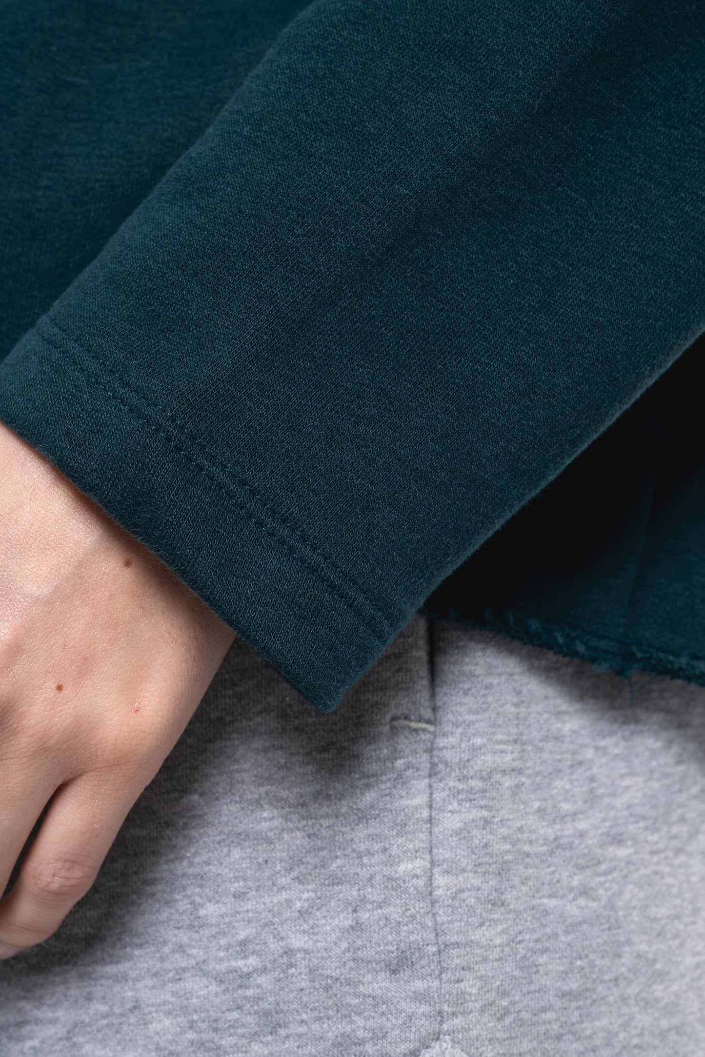 K471 - Felpa oversize "Loose" donna NON GARZATA