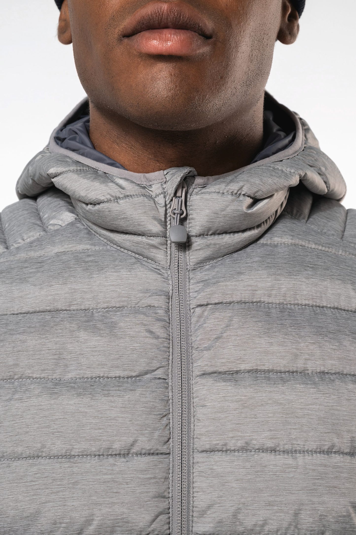 K6110 - Piumino uomo leggero con cappuccio