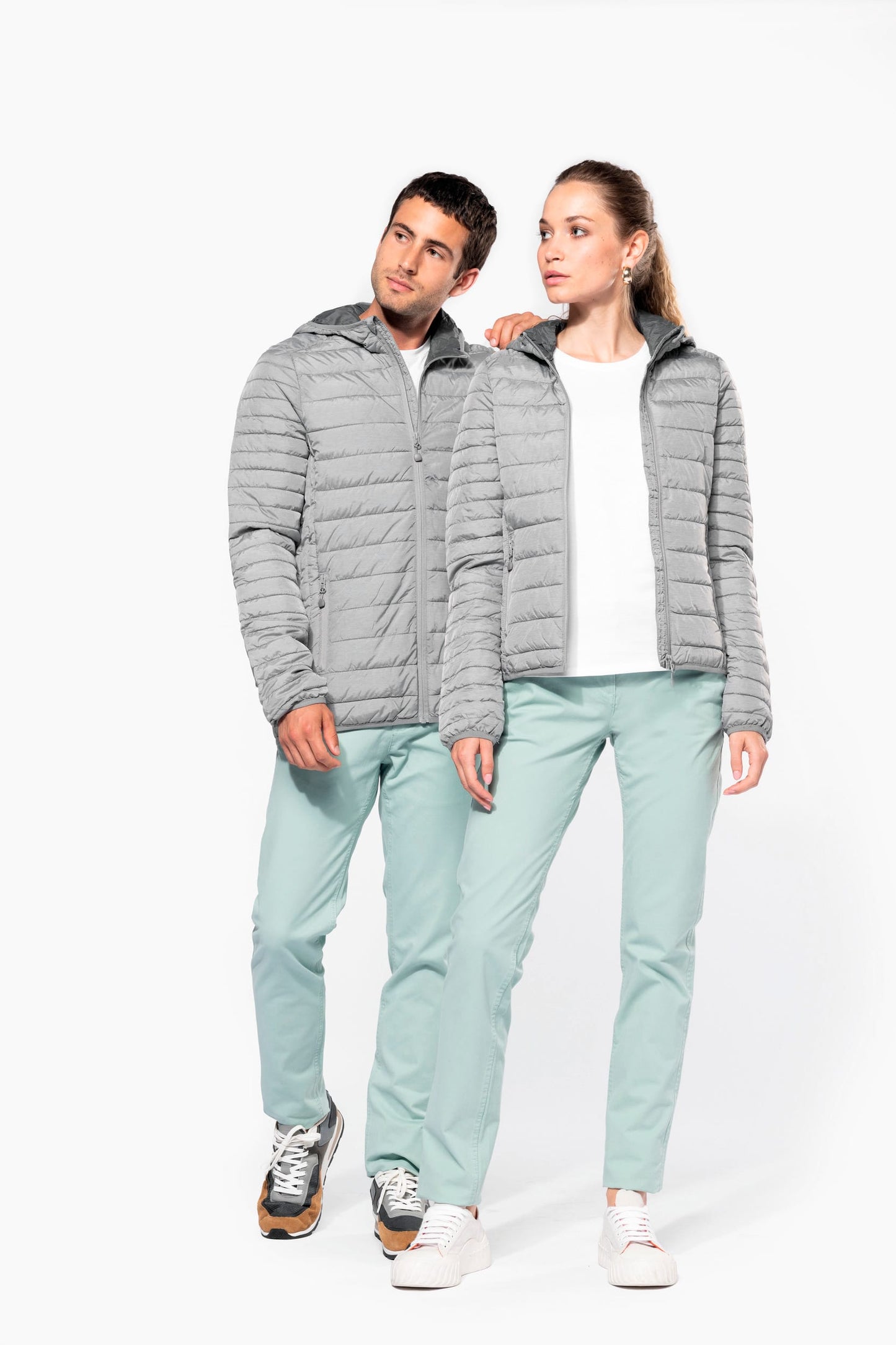 K6110 - Piumino uomo leggero con cappuccio