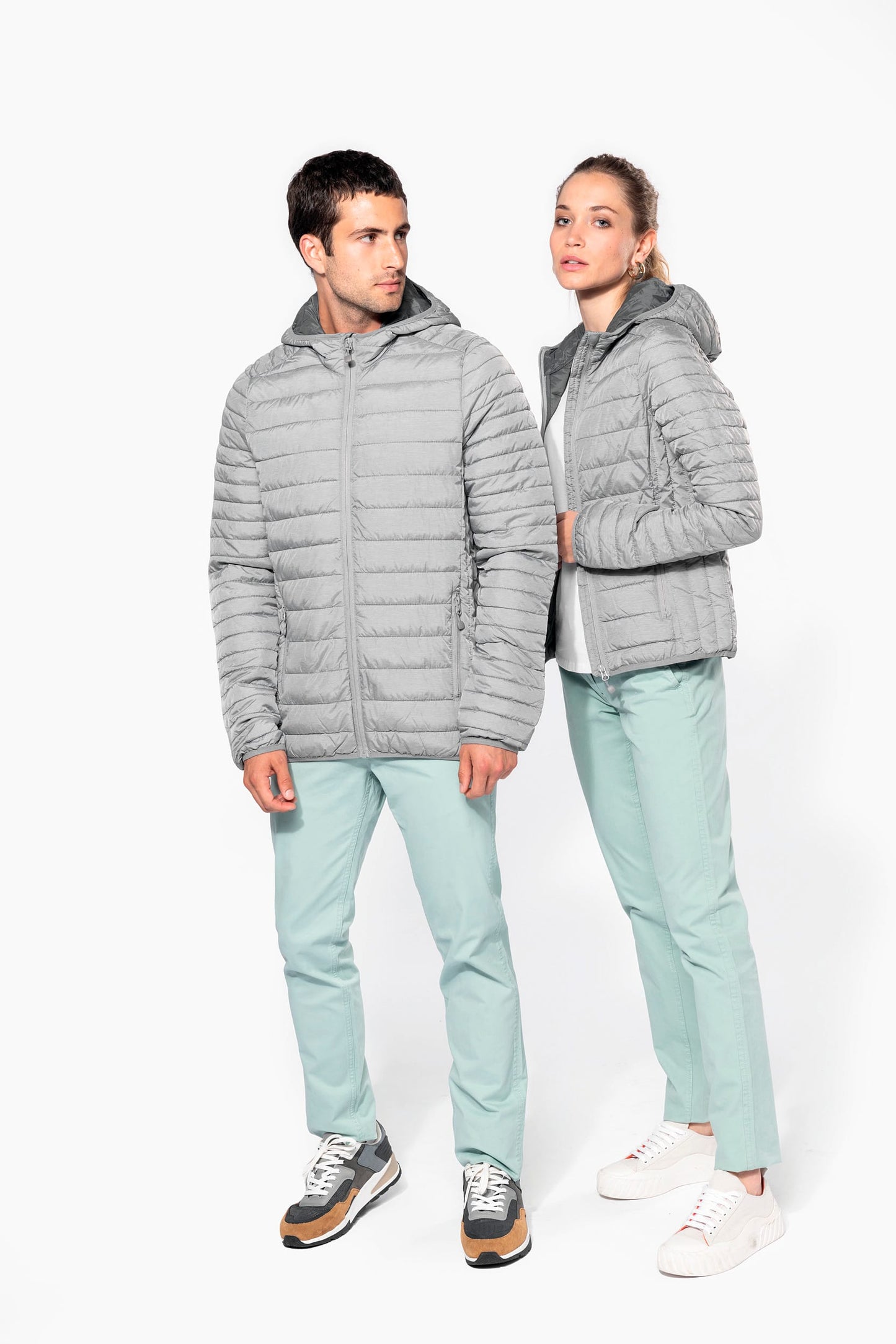 K6110 - Piumino uomo leggero con cappuccio