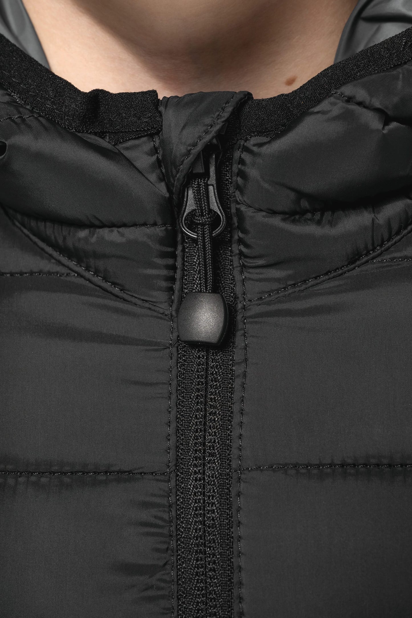 K6112 - Piumino bambino leggero con cappuccio
