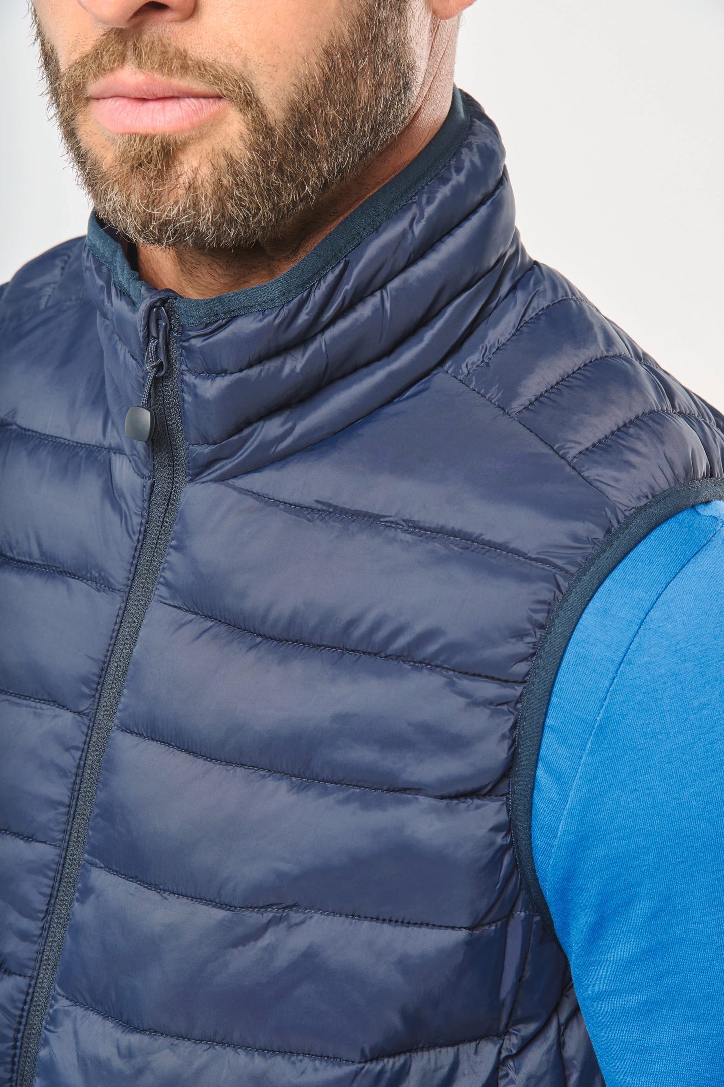 K6113 - Piumino uomo leggero smanicato