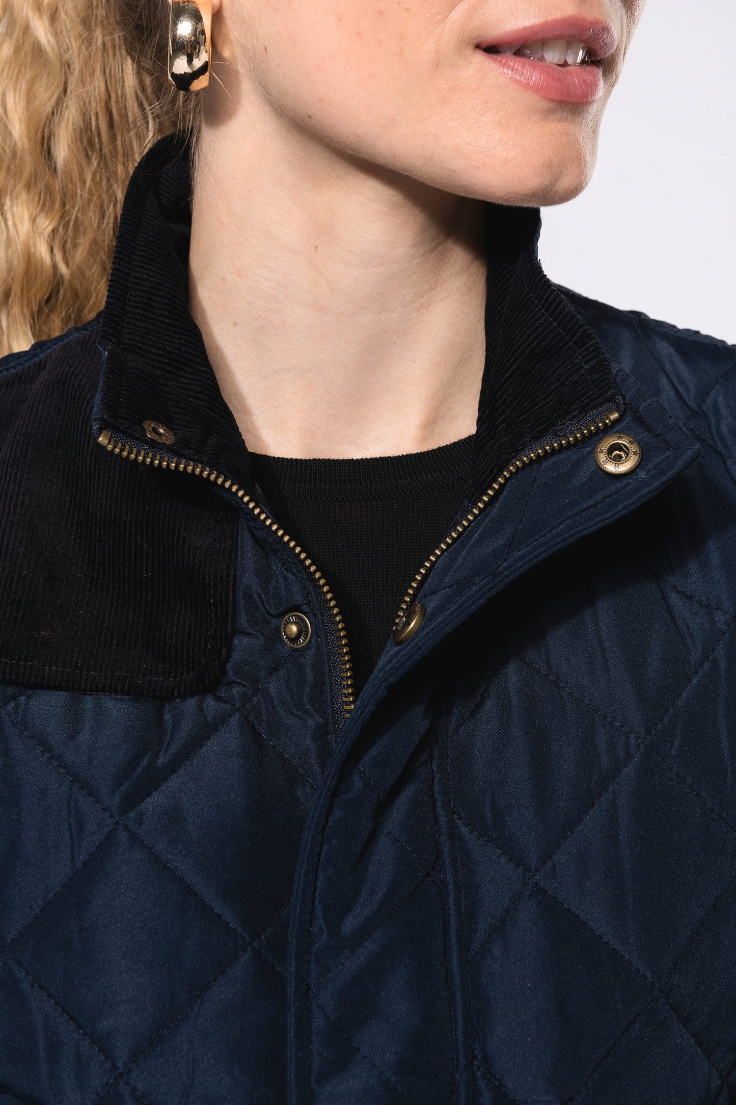 K6125 - Gilet trapuntato donna