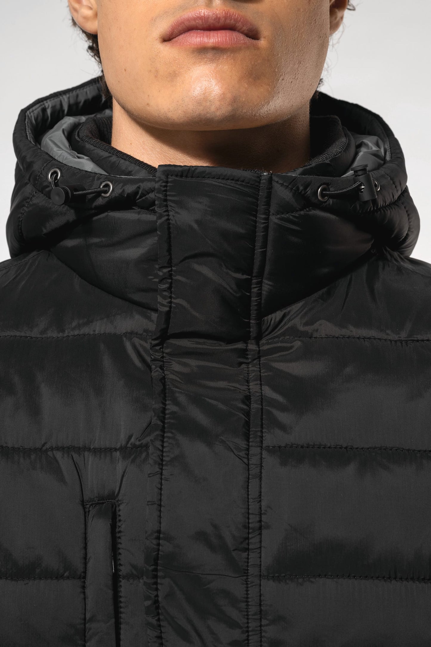 K6128 - Parka piumino uomo leggero con cappuccio
