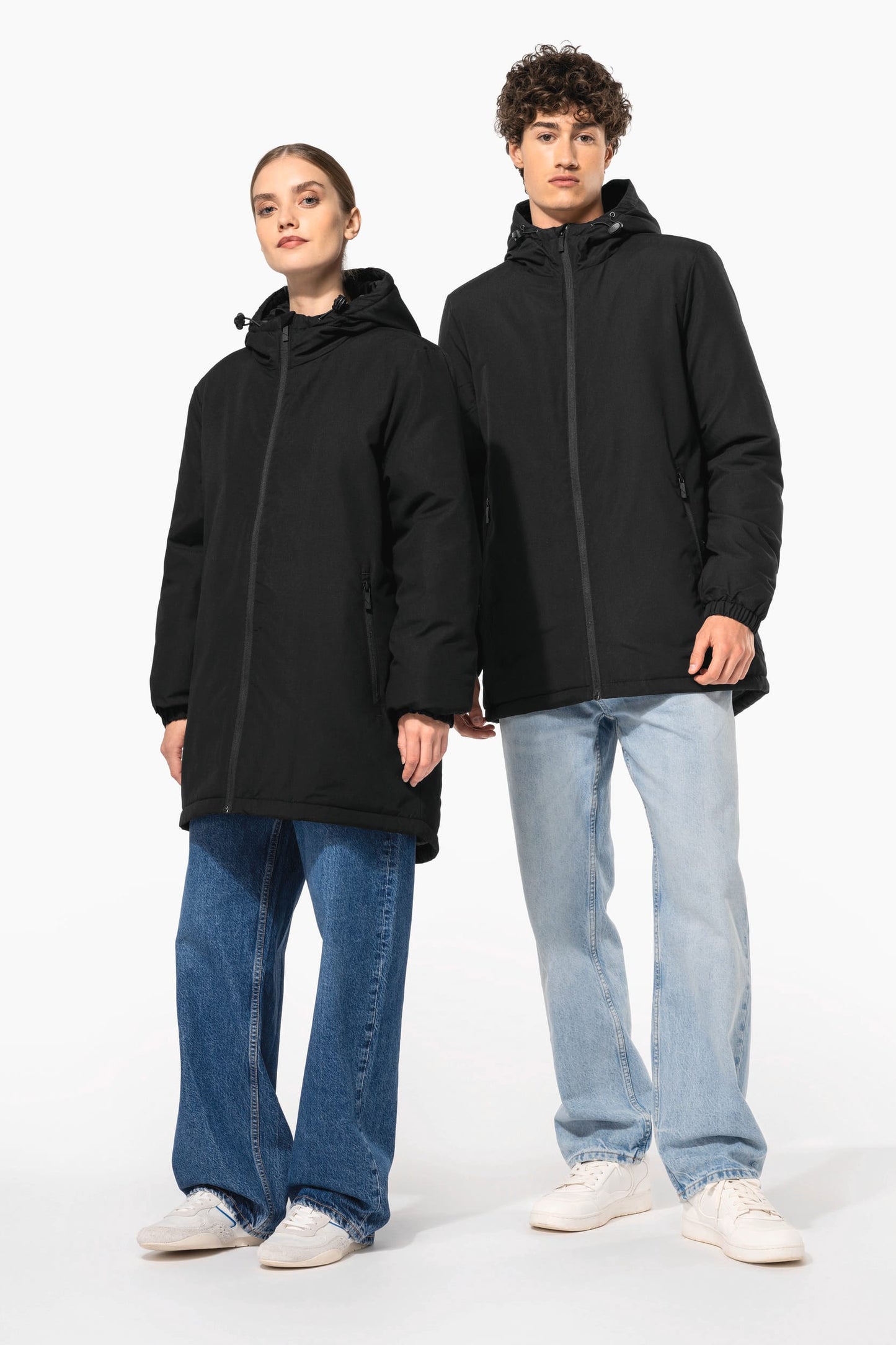 K6152 - Parka con cappuccio riciclato unisex