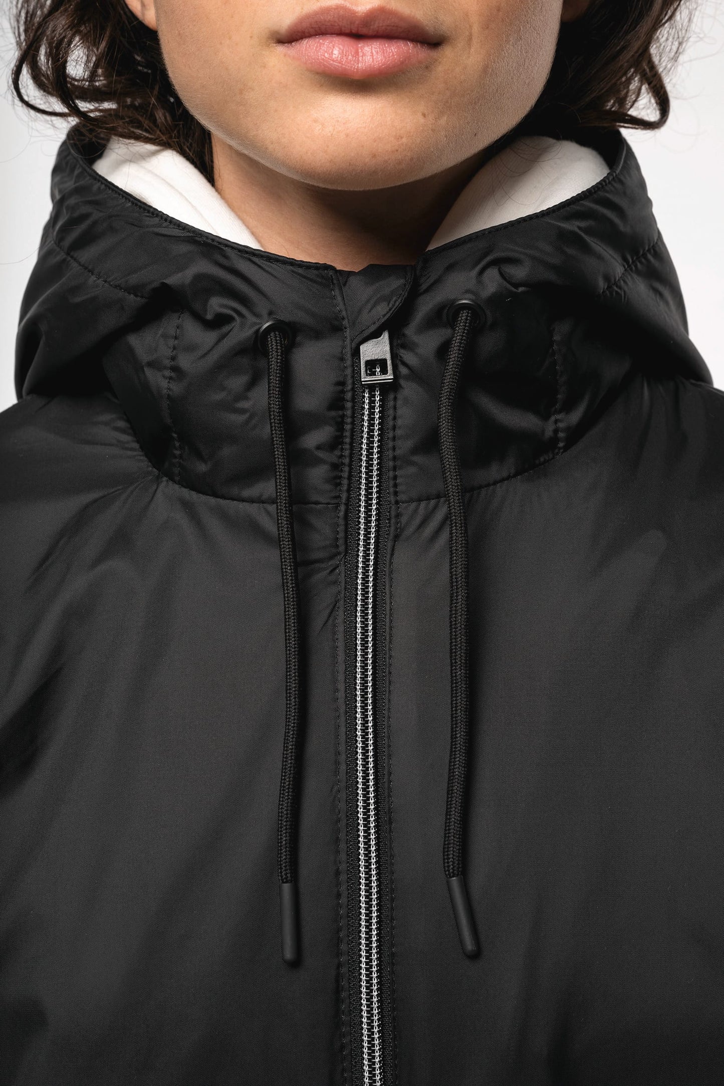 K6153 - Giacca unisex con cappuccio foderato in micropile