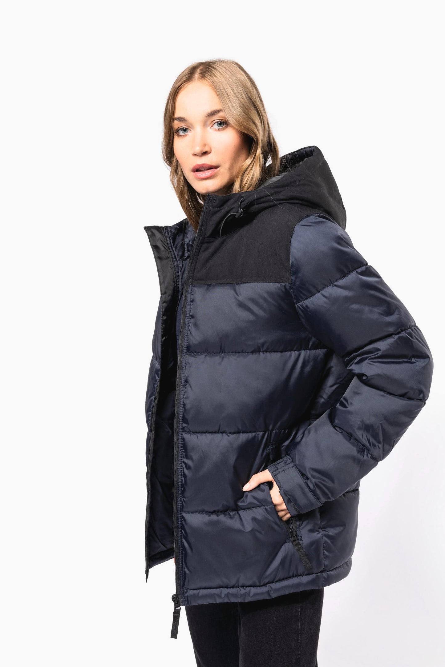 K6163 - Parka imbottito con cappuccio bicolore unisex