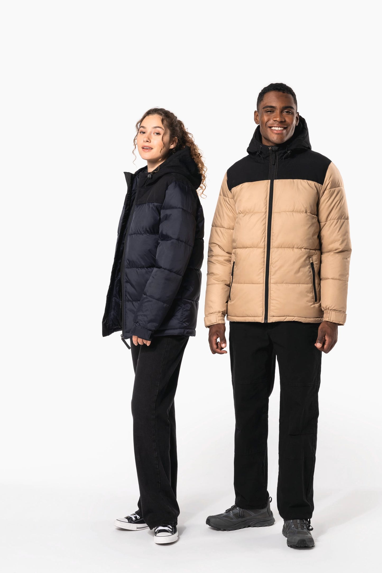 K6163 - Parka imbottito con cappuccio bicolore unisex