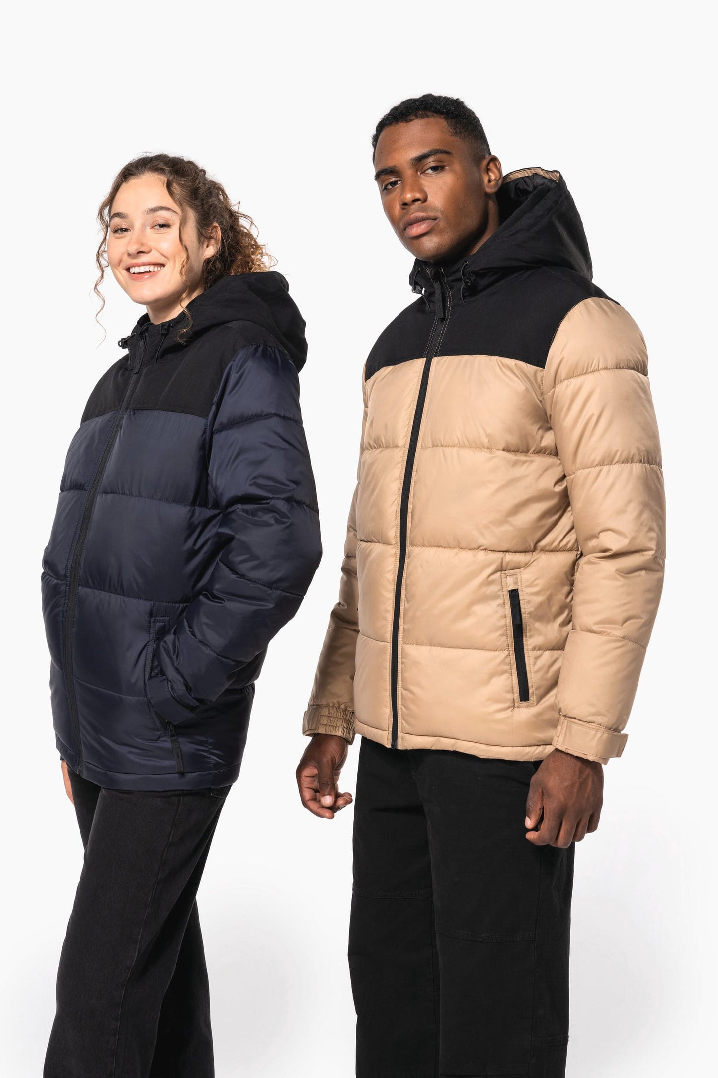 K6163 - Parka imbottito con cappuccio bicolore unisex