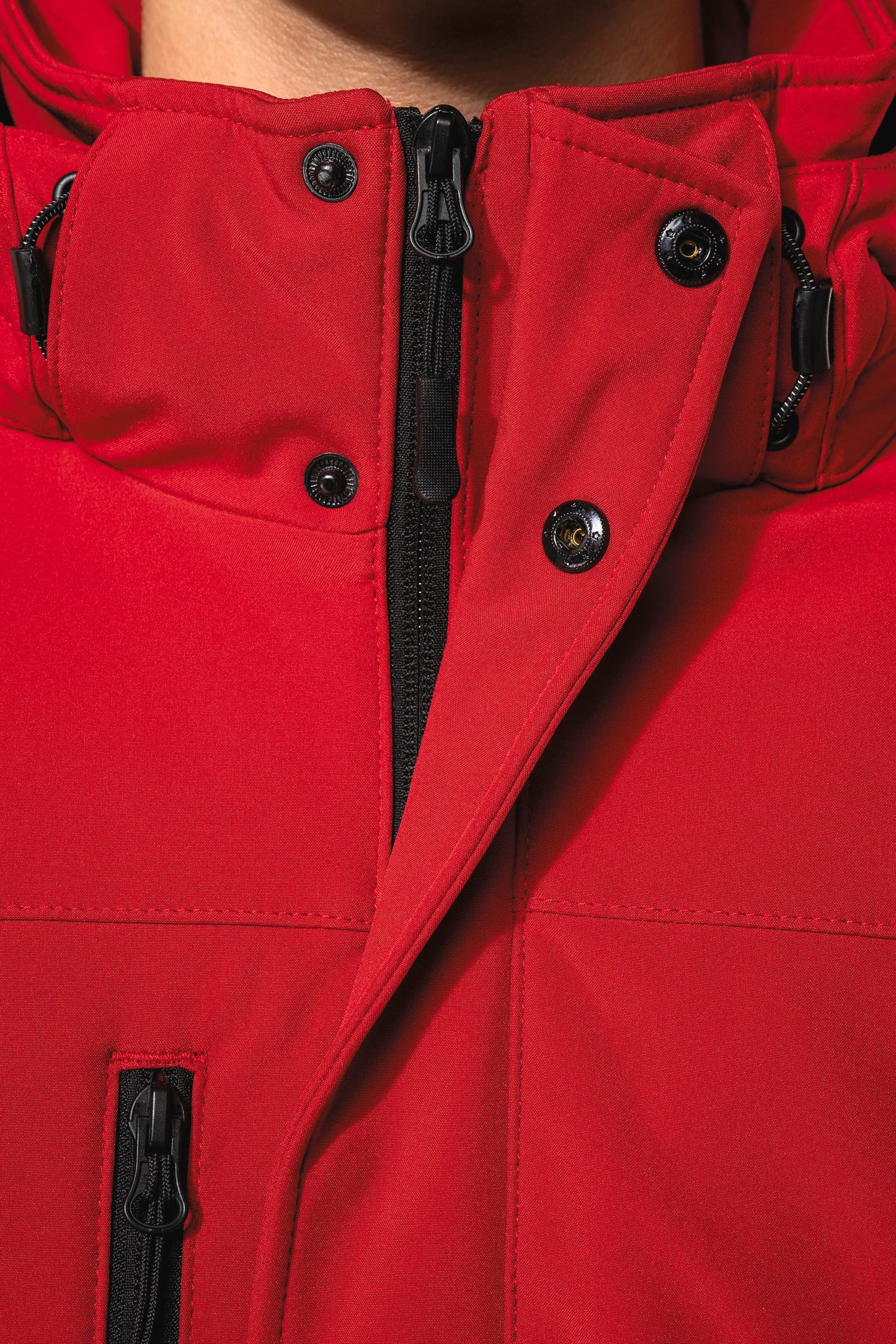 K650 - Parka uomo softshell imbottito con cappuccio
