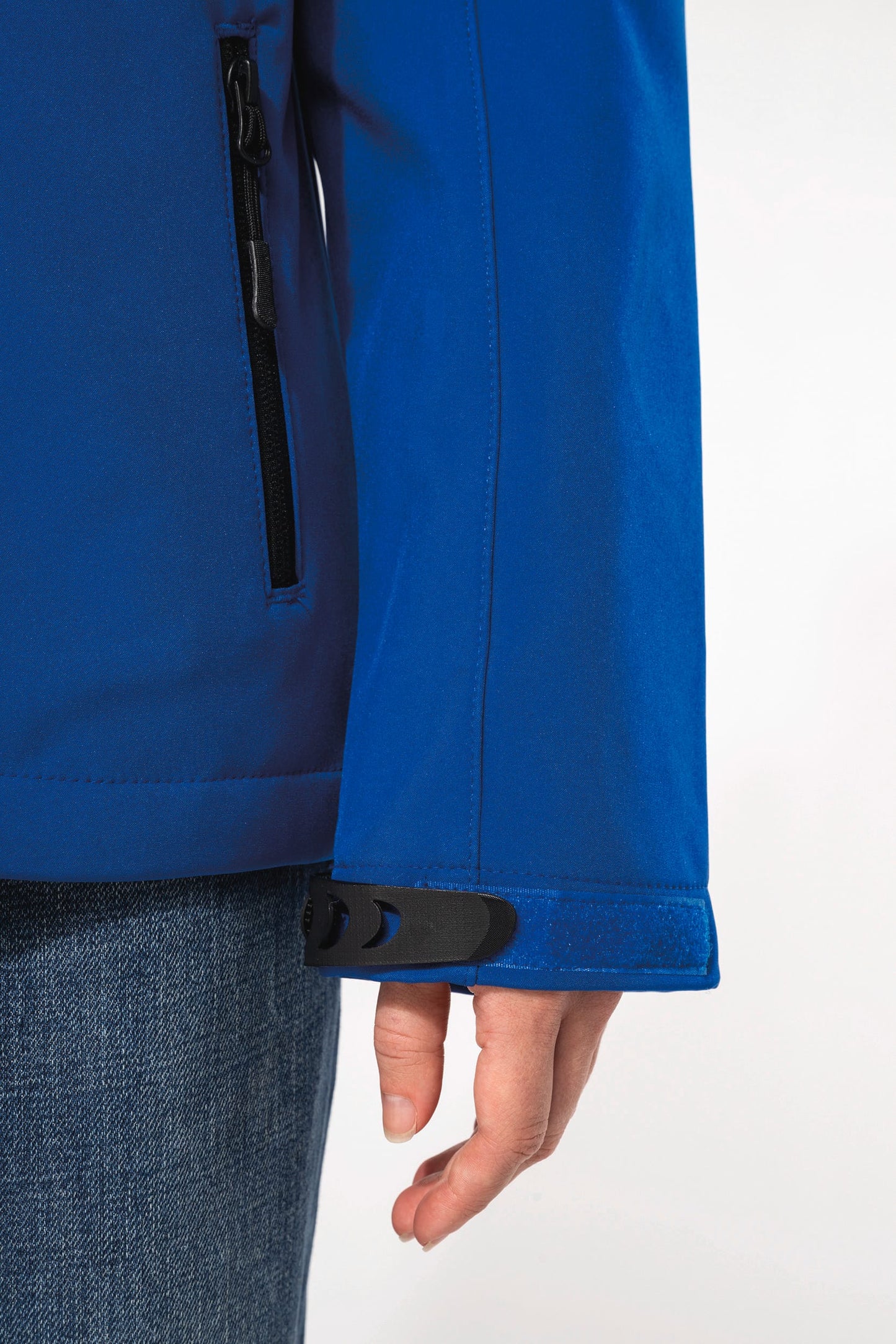 K651 - Parka donna softshell imbottito con cappuccio