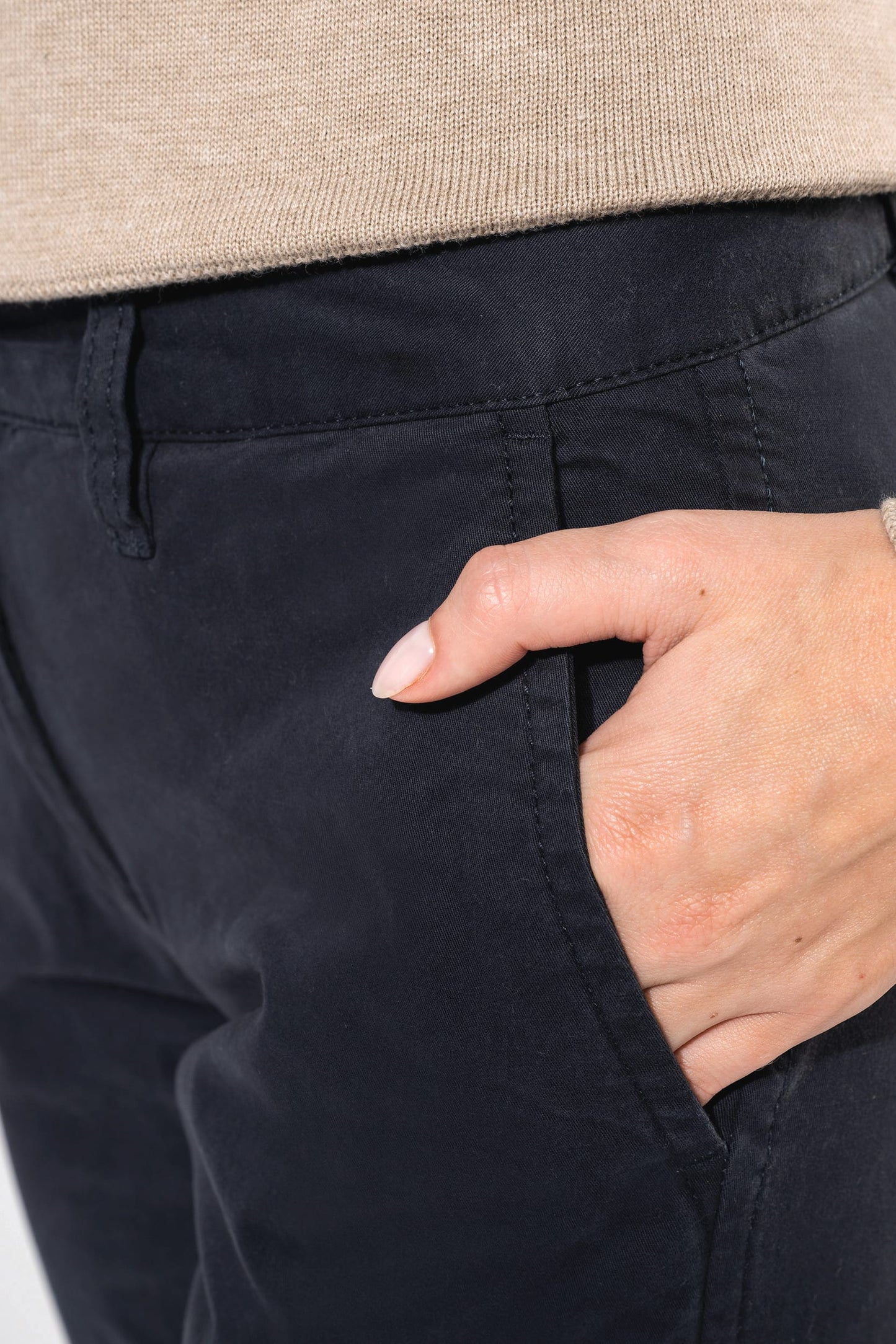 K741 - Pantaloni Chino donna