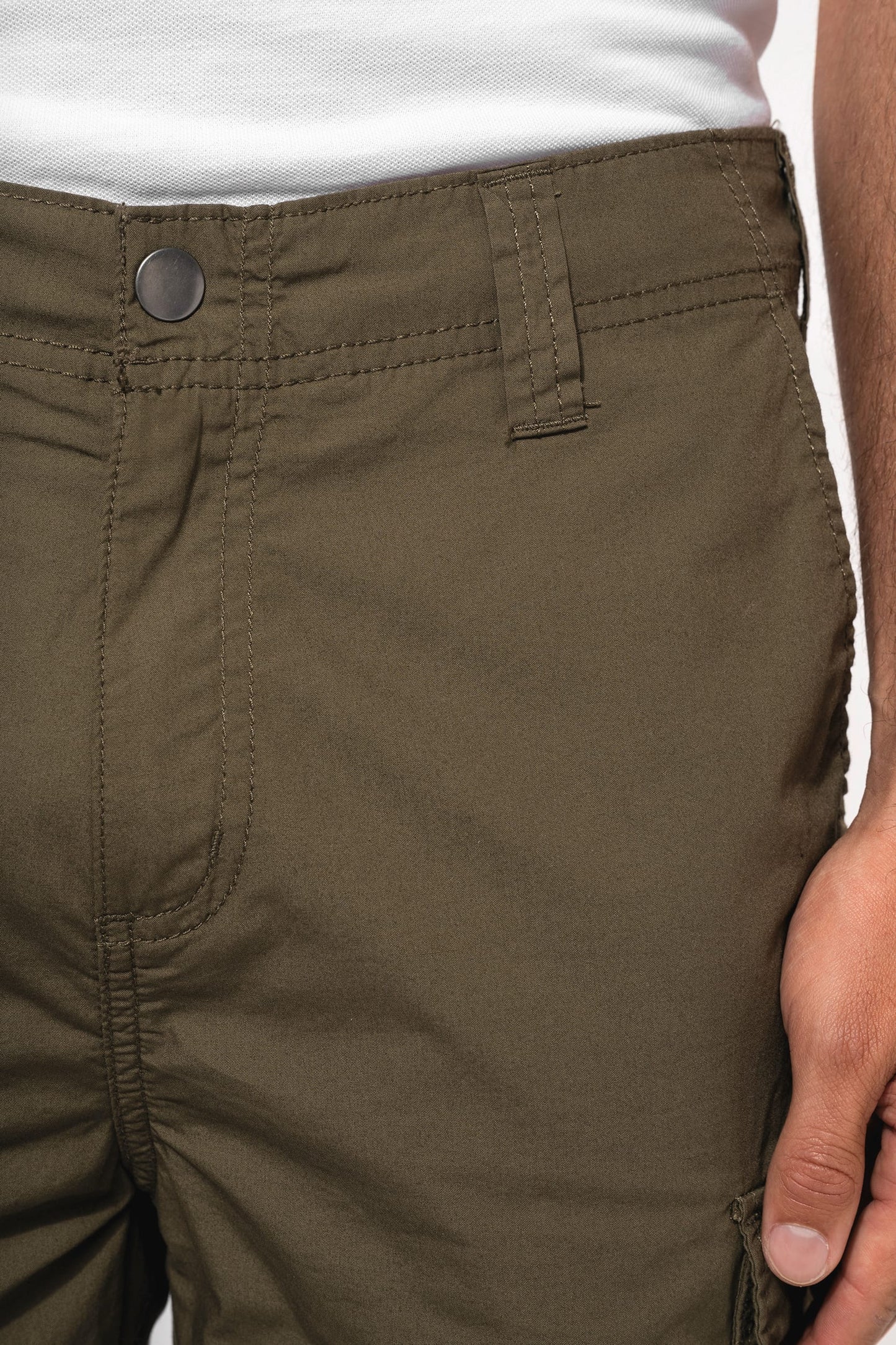 K755 - Bermuda uomo leggeri multitasche