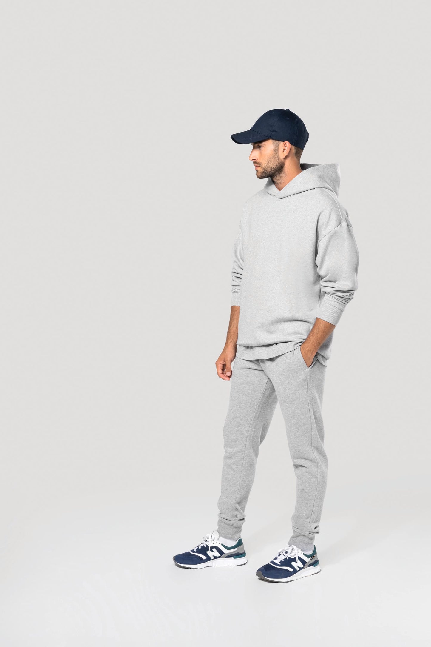 K758 - Pantaloni uomo in felpa non garzata ecosostenibili
