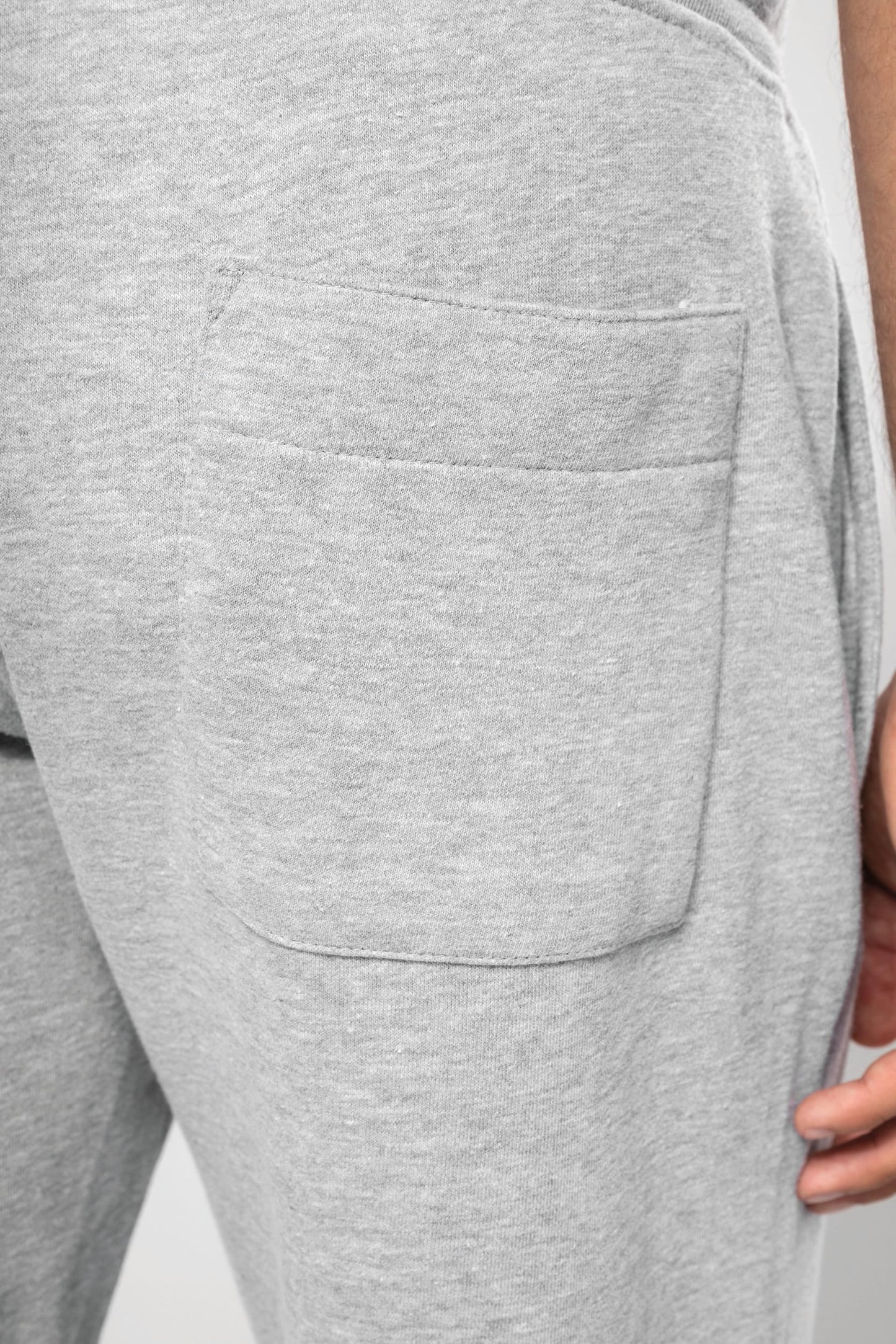 K758 - Pantaloni uomo in felpa non garzata ecosostenibili