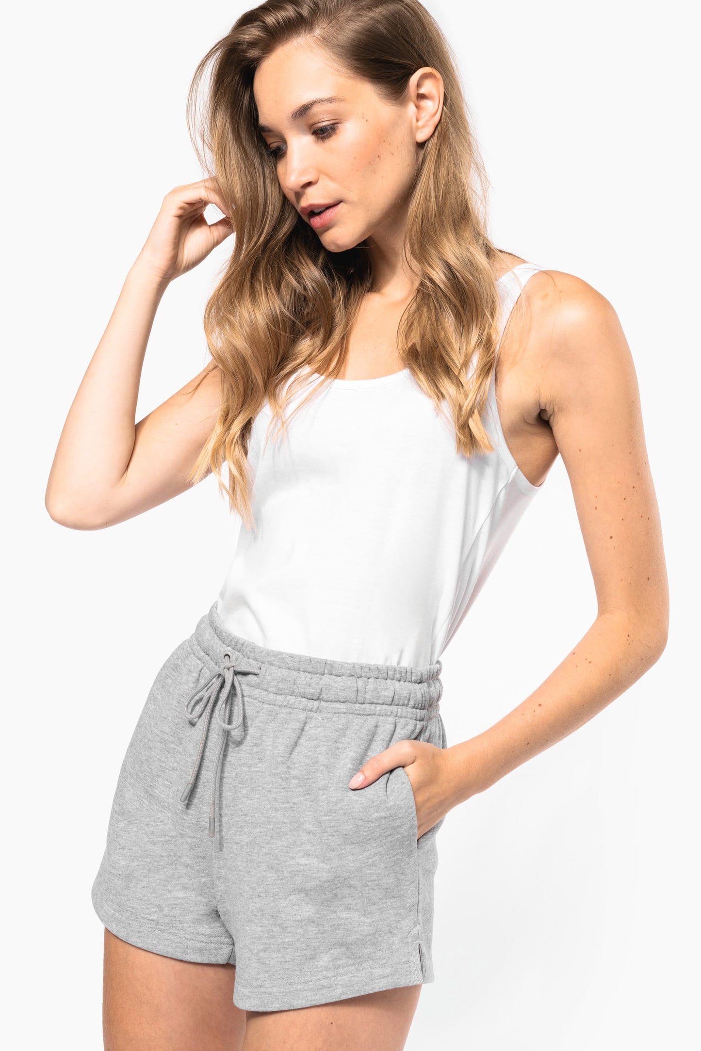 K799 - Short ecosostenibile in felpa non garzata donna