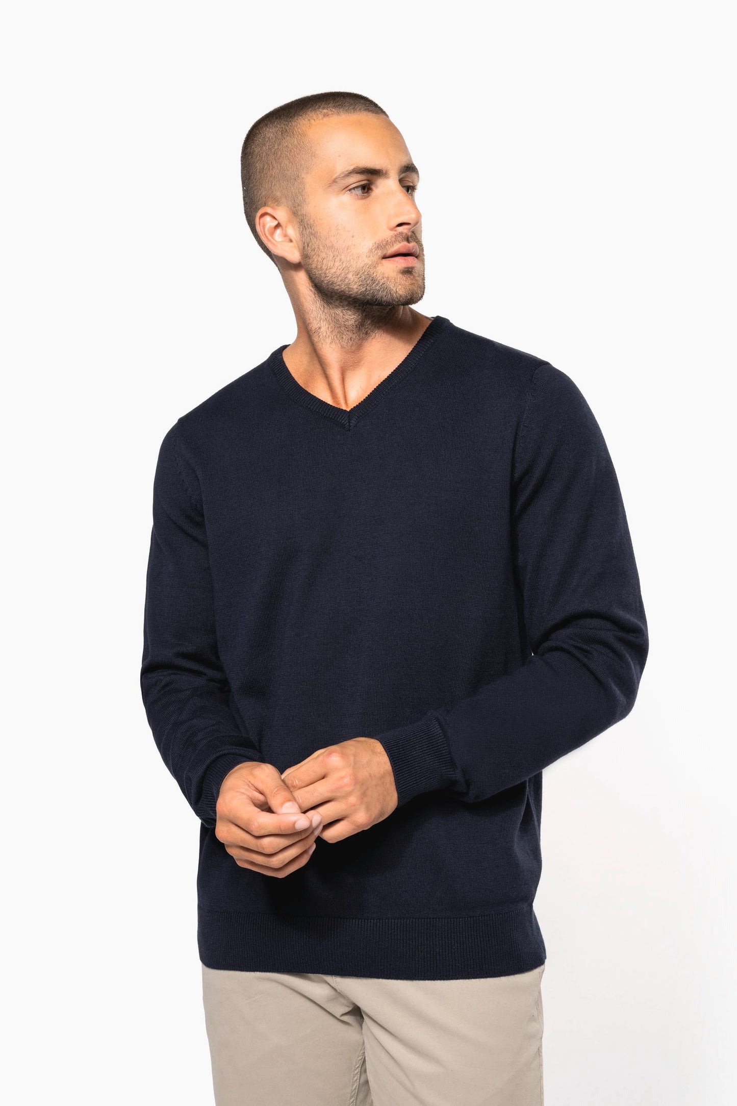 K965 - Maglione uomo scollo a V