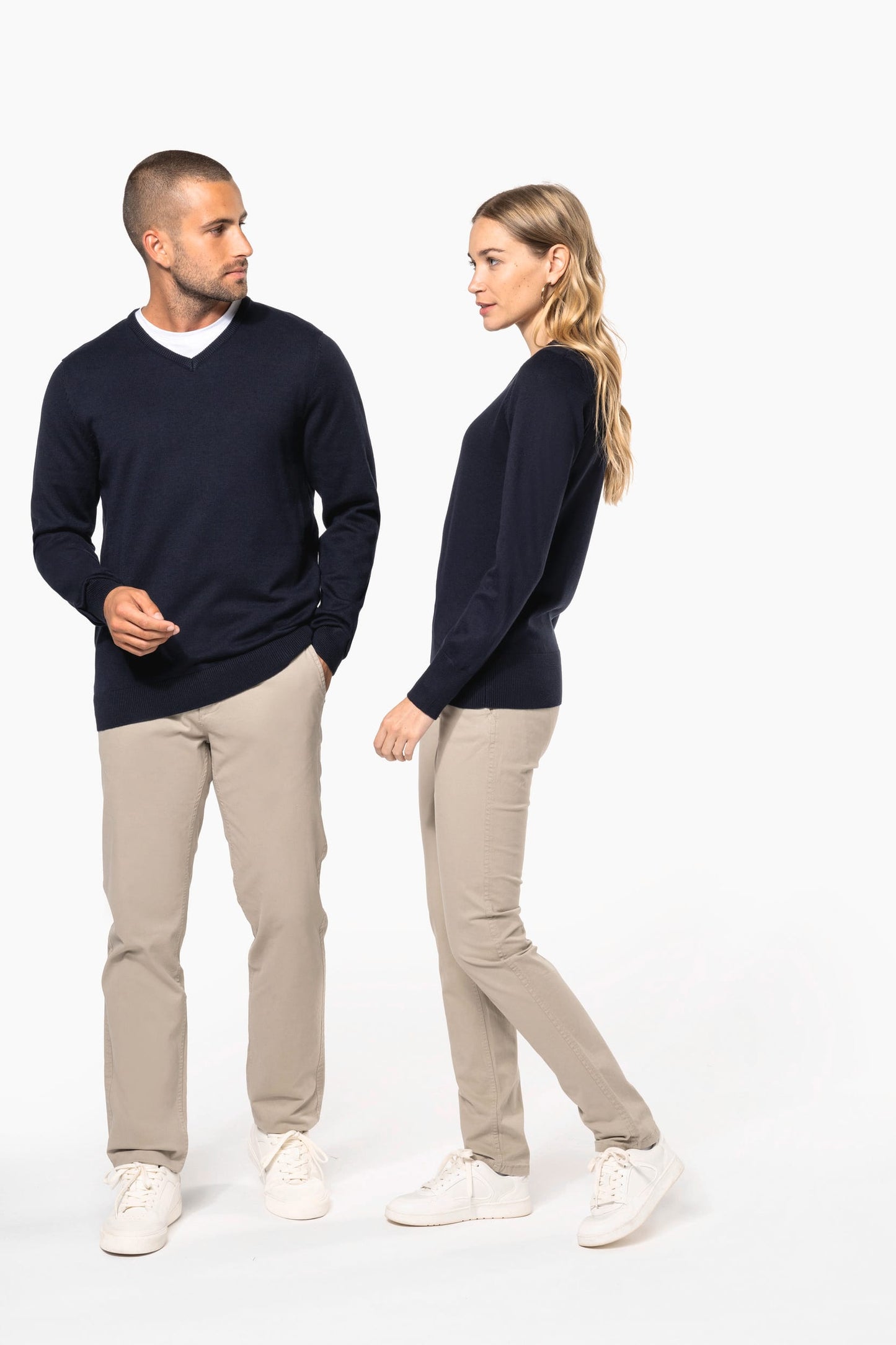 K966 - Maglione donna scollo a V