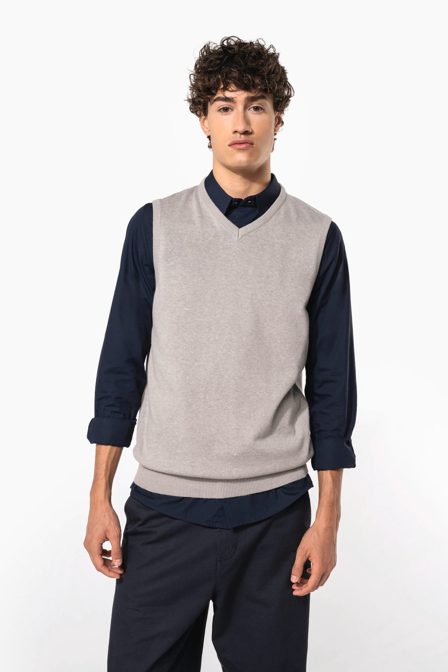 K969 - Maglione uomo smanicato scollo a V