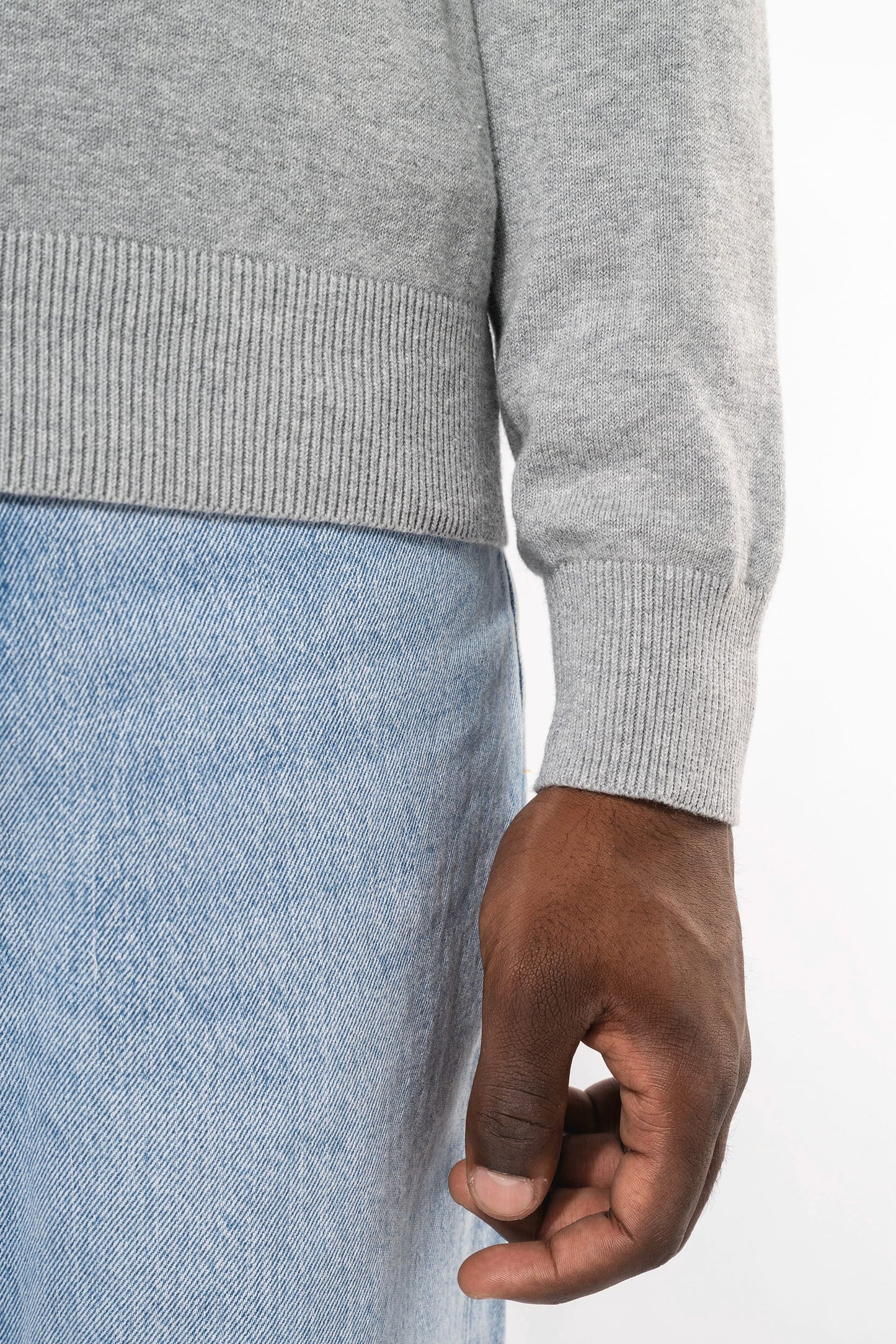 K982 - Maglione Premium scollo a V