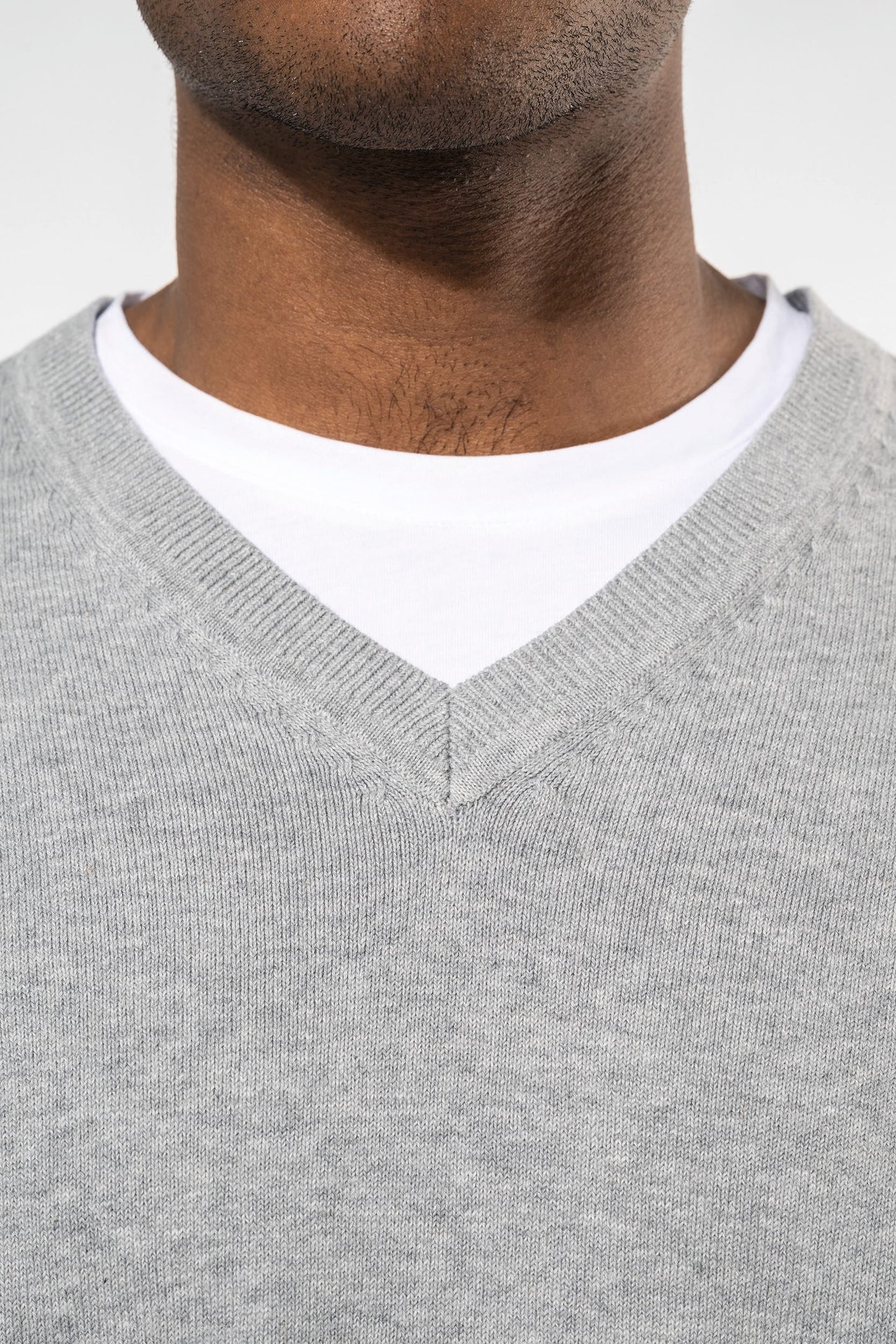 K982 - Maglione Premium scollo a V